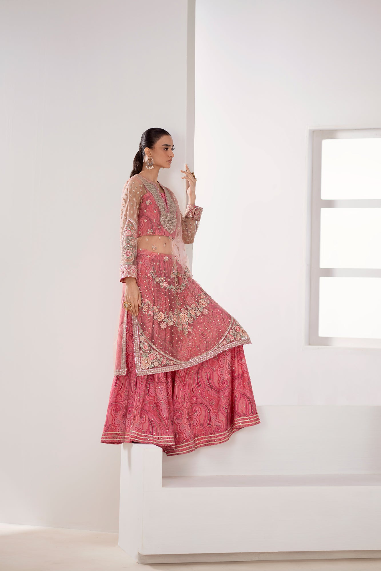 EMBROIDERED SUIT (E0908/104/315)
