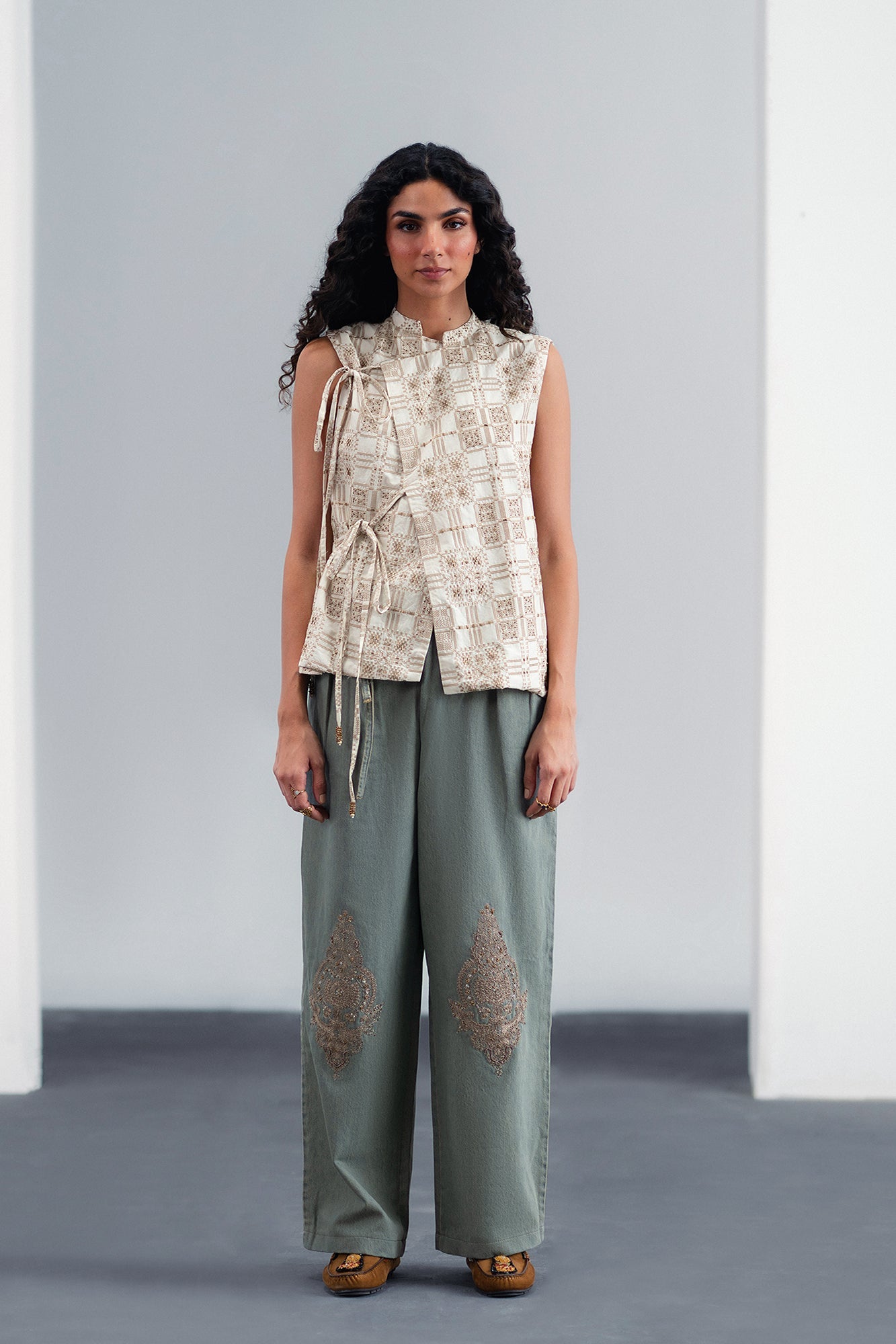 TOP (E0006/120/002) - Image 2