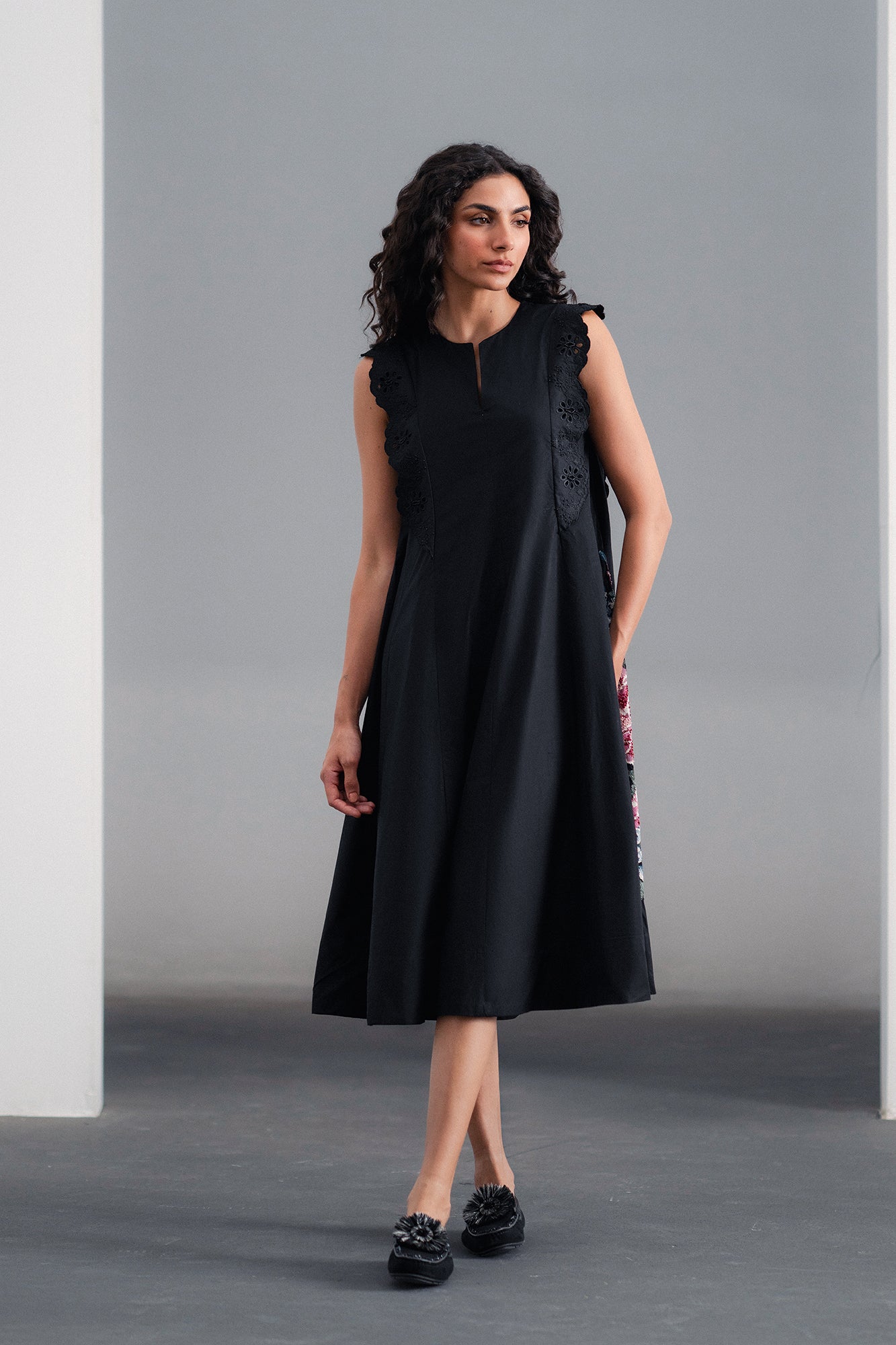 DRESS (E120/901/0029) - Image 2