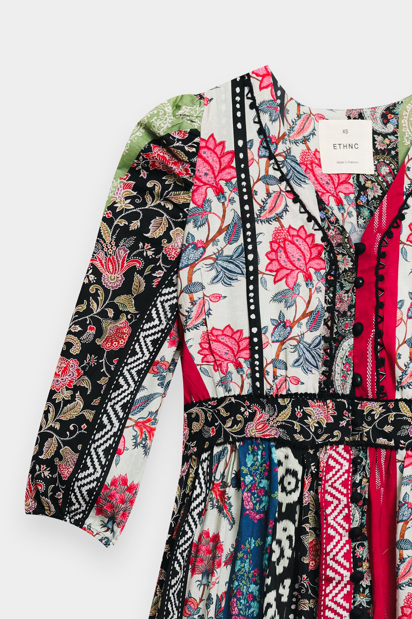 DRESS (E120/002/0041) - Image 12