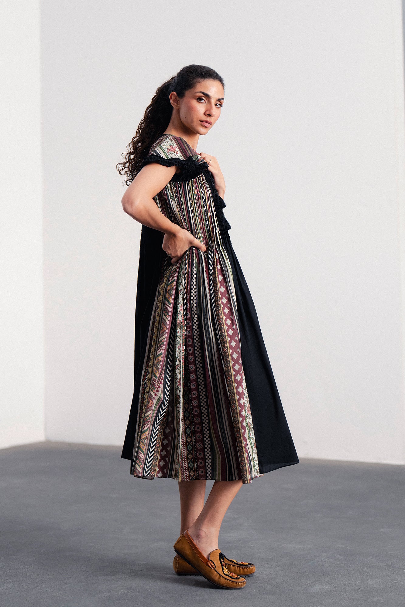 DRESS (E120/902/0042) - Image 4