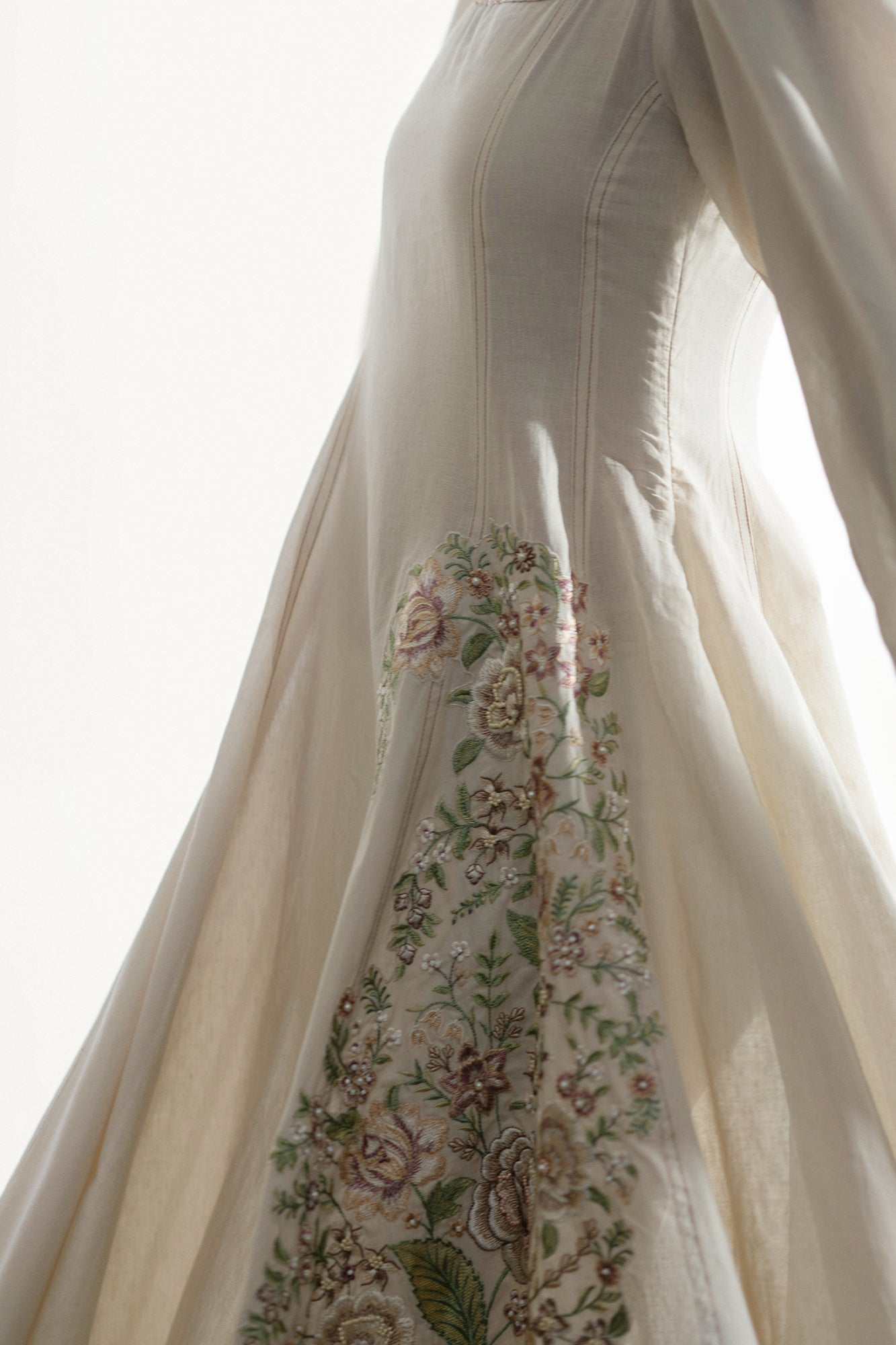 DRESS (E120/002/0044) - Image 8