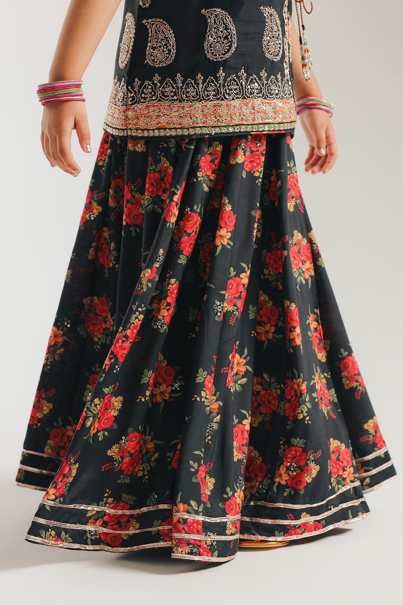 EMBROIDERED SUIT (E0226/415/902) - Image 2
