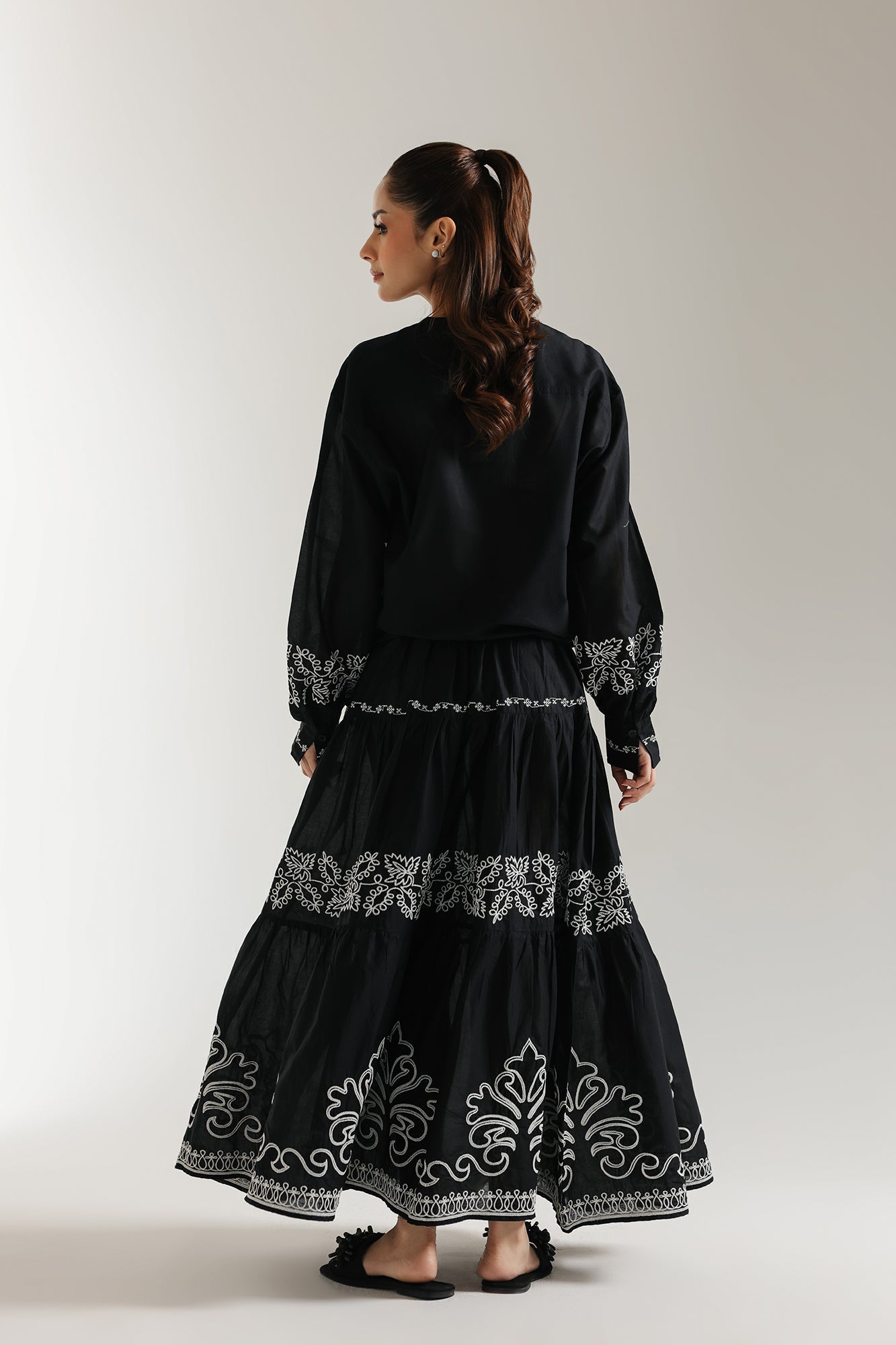 EMBROIDERED SUIT (E101/902/0516) - Image 3