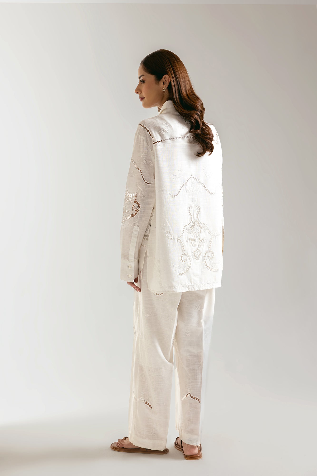 EMBROIDERED SUIT (E0609/106/001) - Image 3