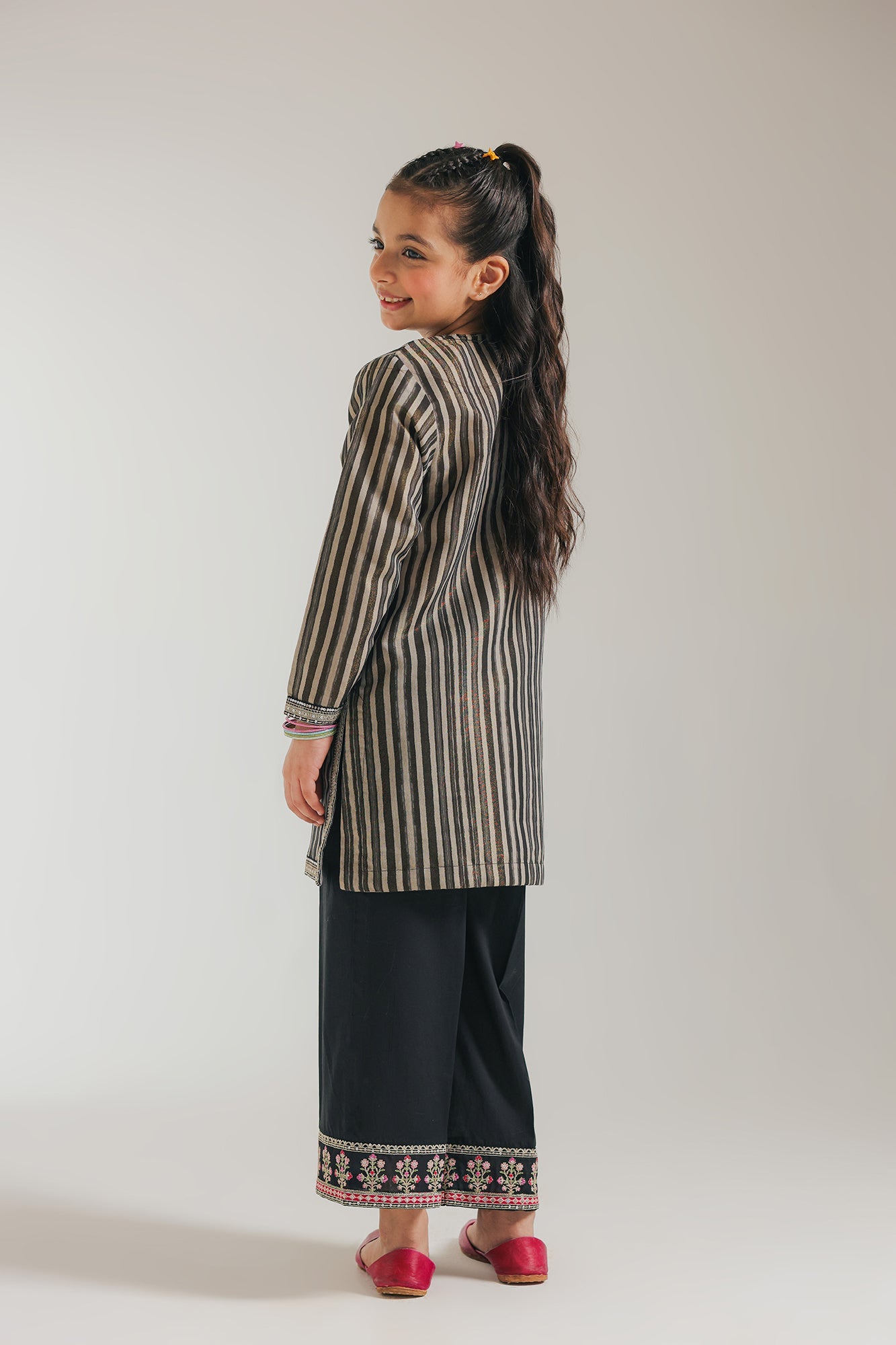EMBROIDERED SUIT (E0642/404/901) - Image 7