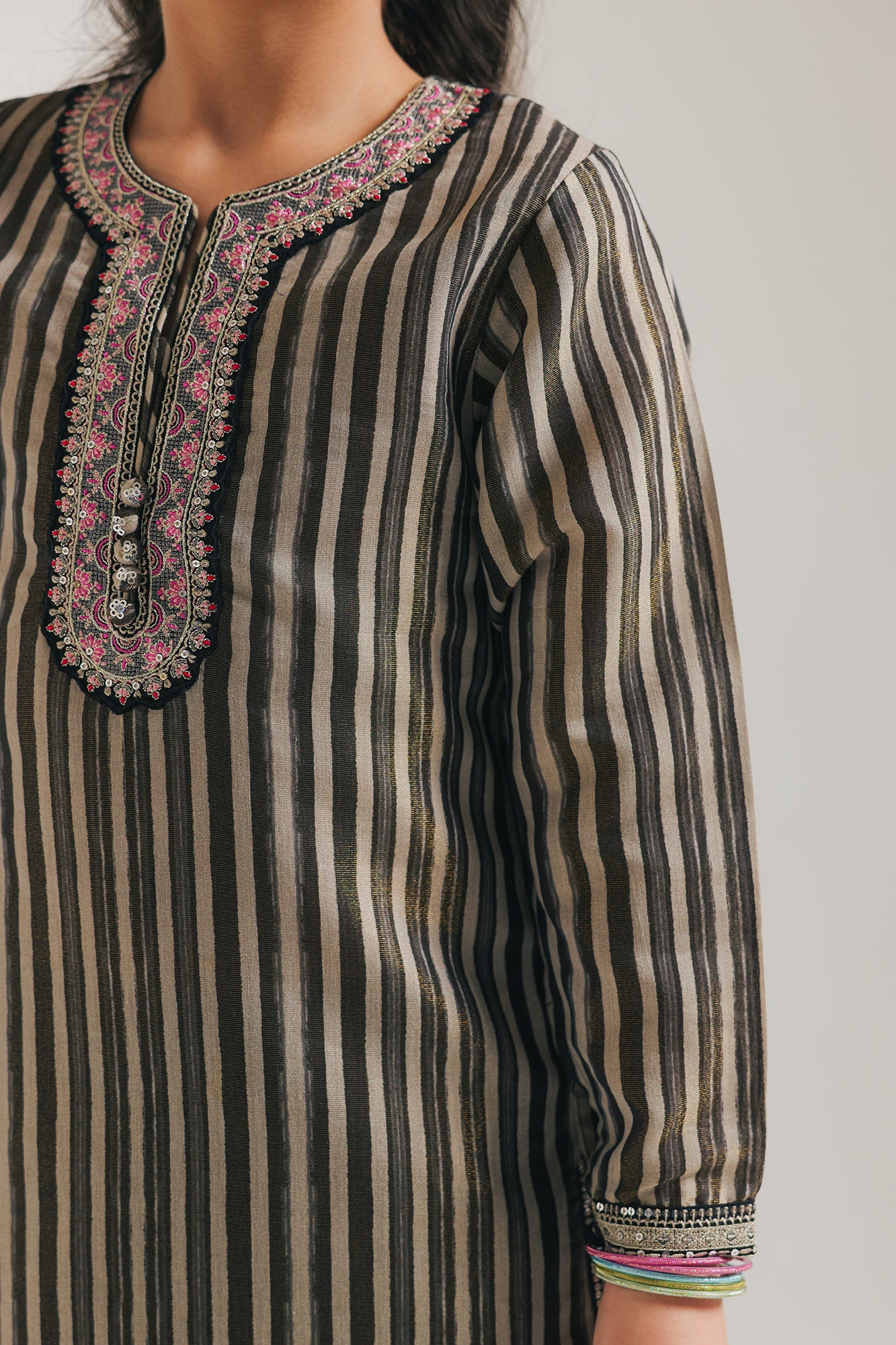 EMBROIDERED SUIT (E0642/404/901) - Image 8