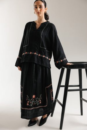 EMBROIDERED SUIT (E0643/106/902)