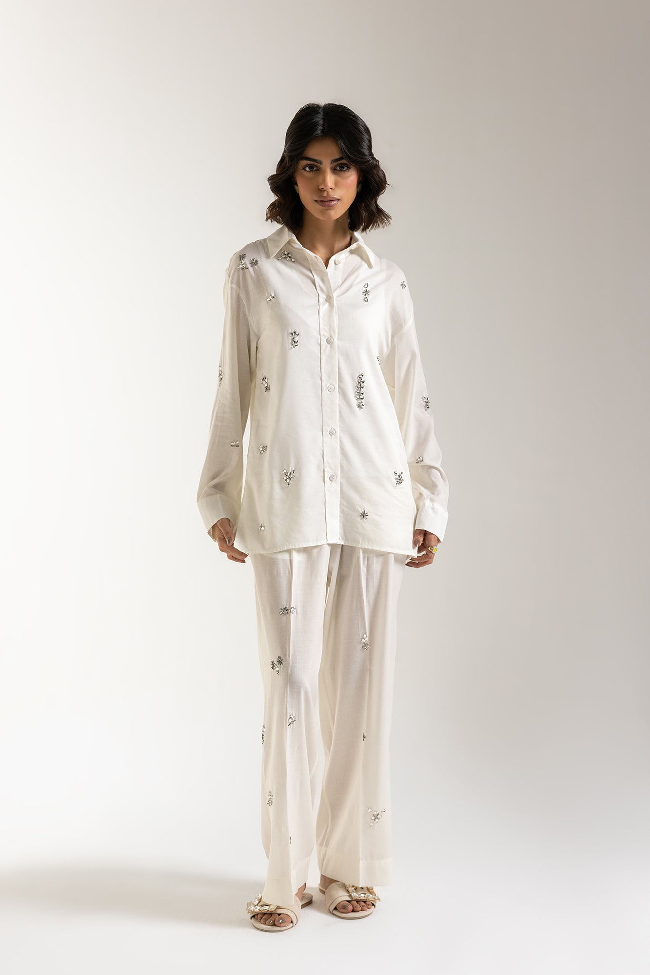 EMBROIDERED SUIT (E106/002/0648) - Image 2