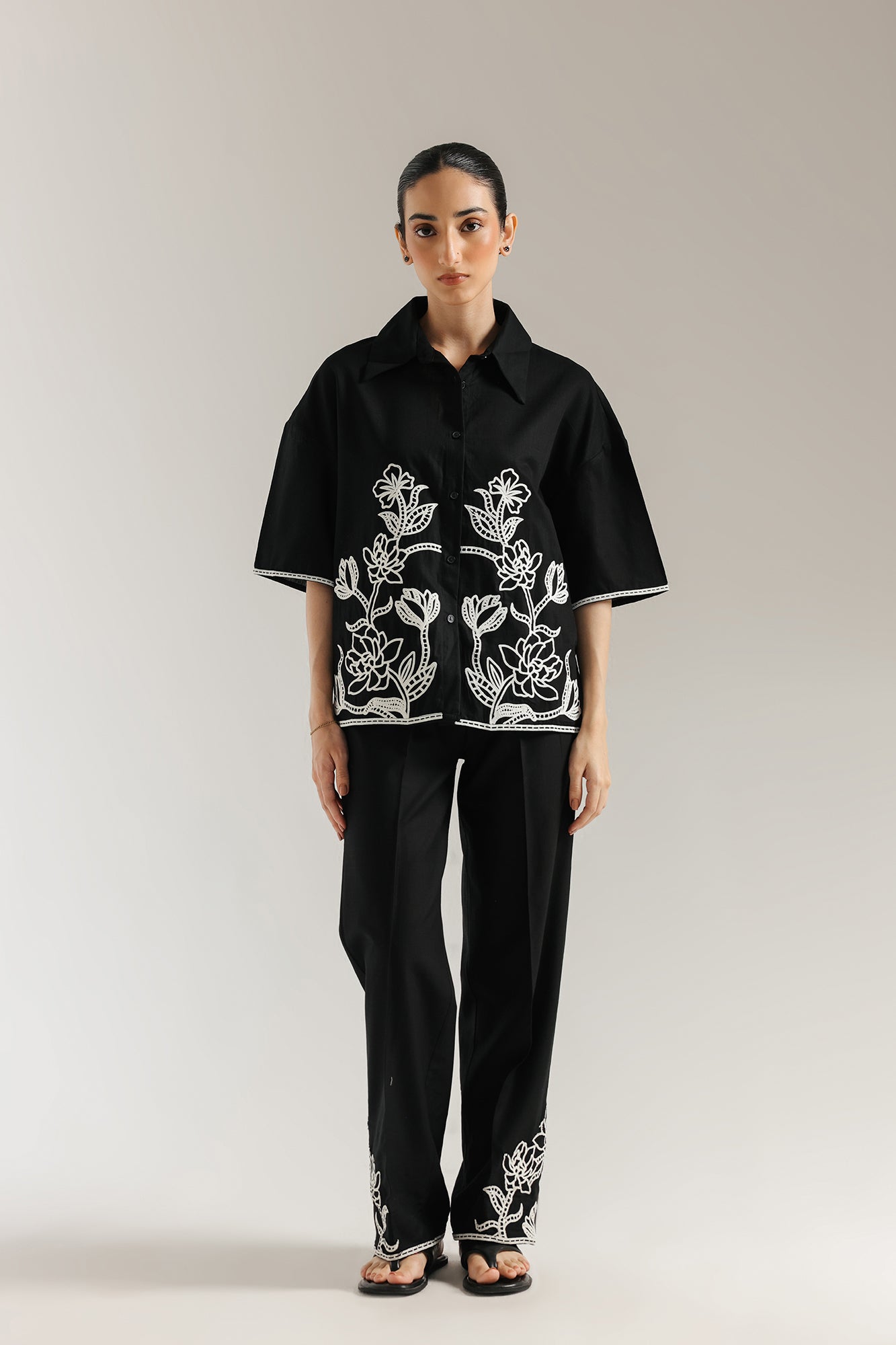 EMBROIDERED SUIT (E0657/106/902) - Image 2