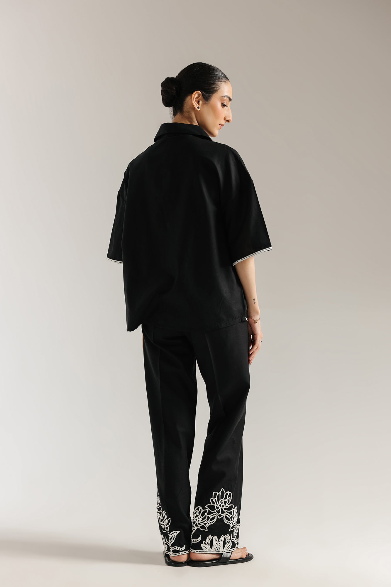 EMBROIDERED SUIT (E0657/106/902) - Image 3