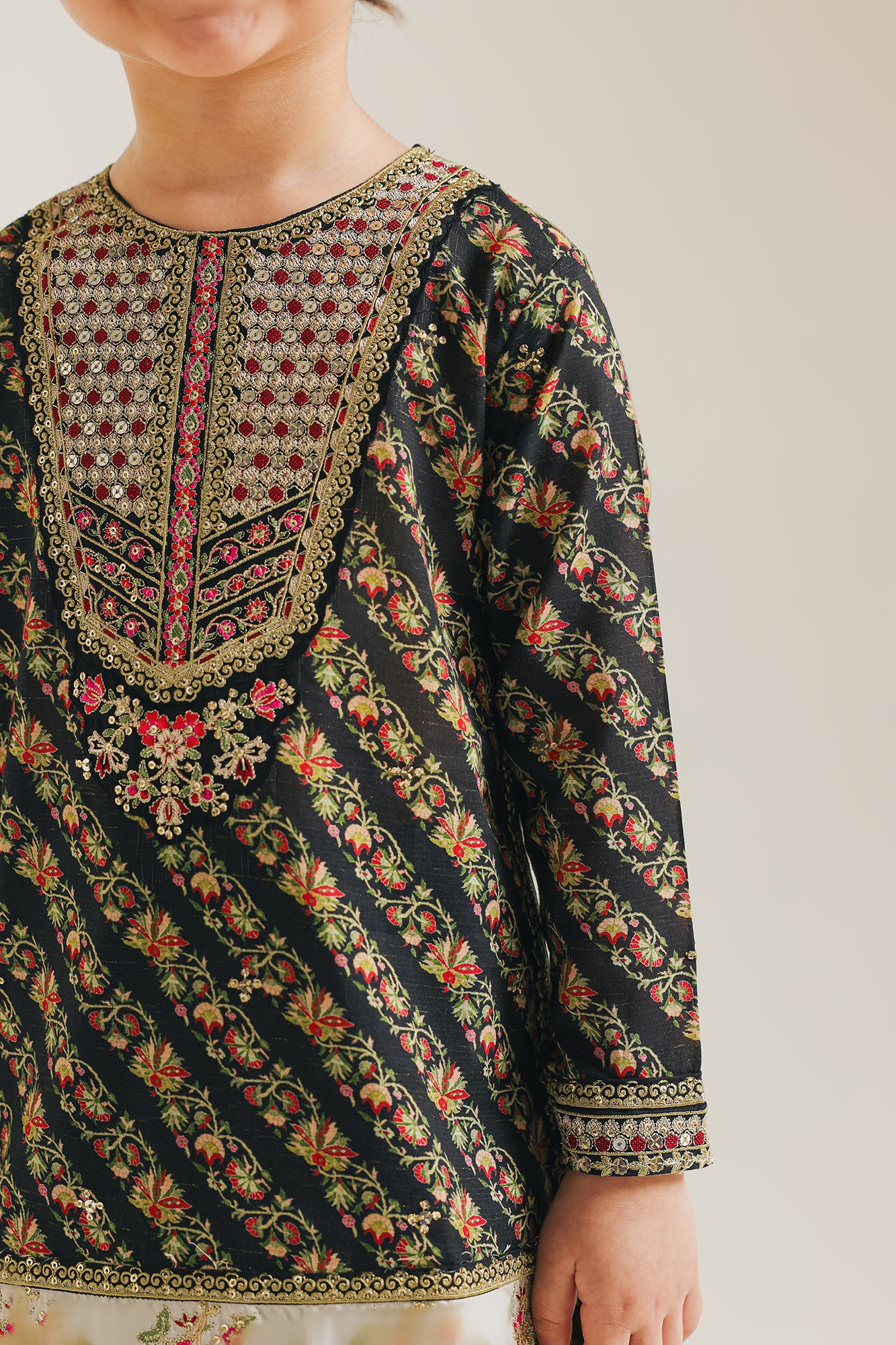 EMBROIDERED SUIT (E0661/404/901) - Image 5