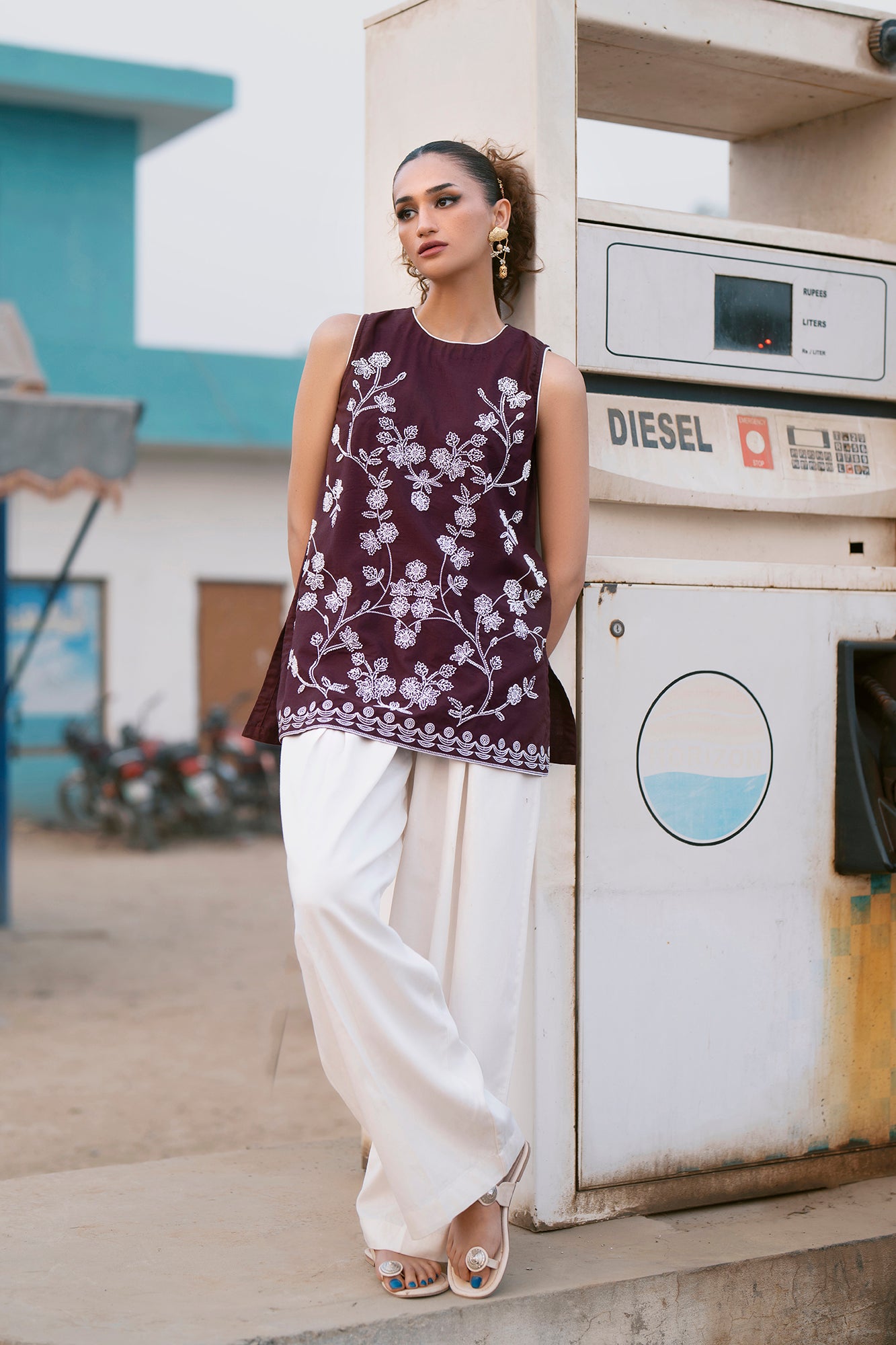 TOP (E0676/119/317) - Image 2