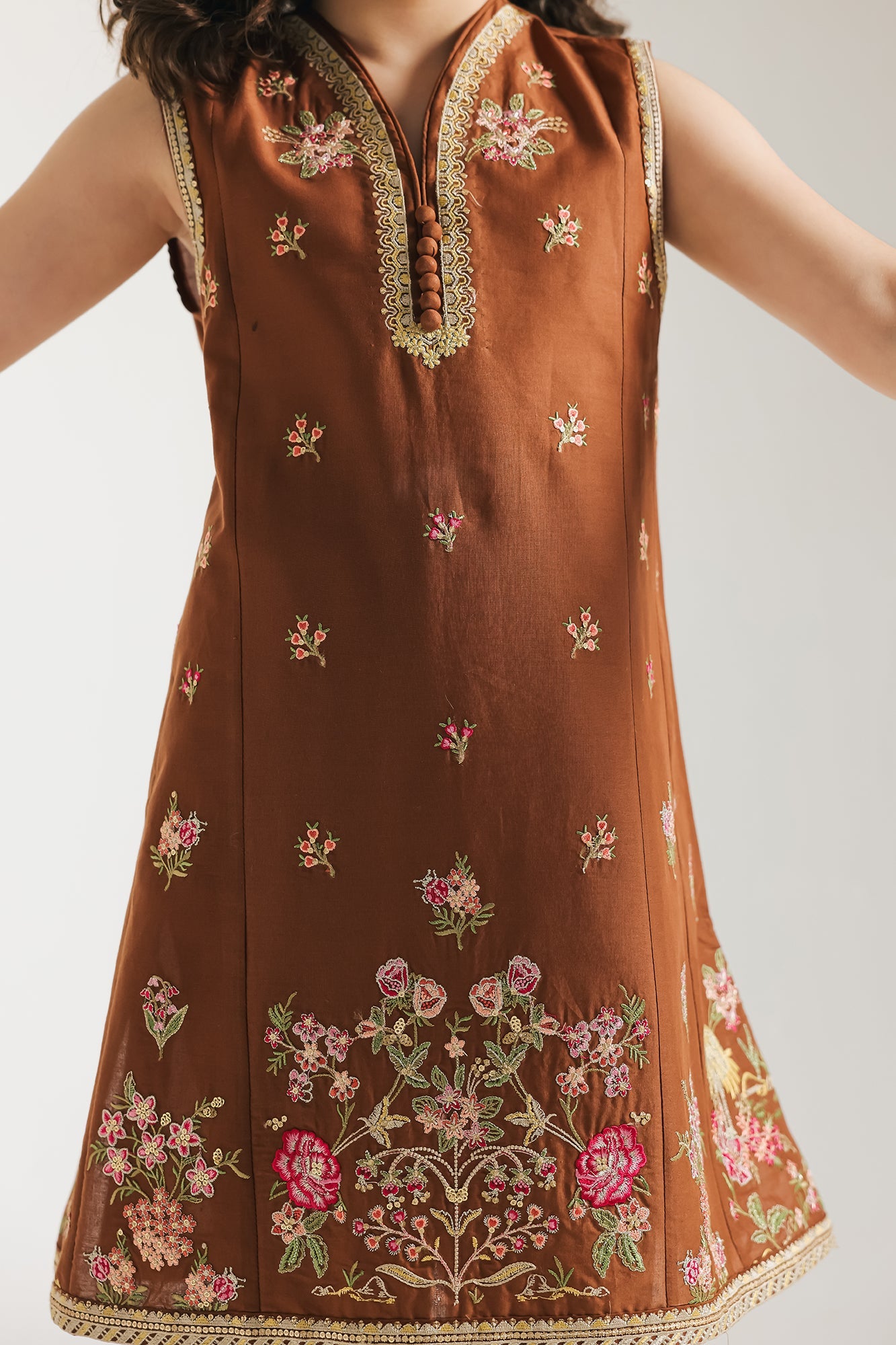 EMBROIDERED SUIT (E0679/404/801) - Image 5