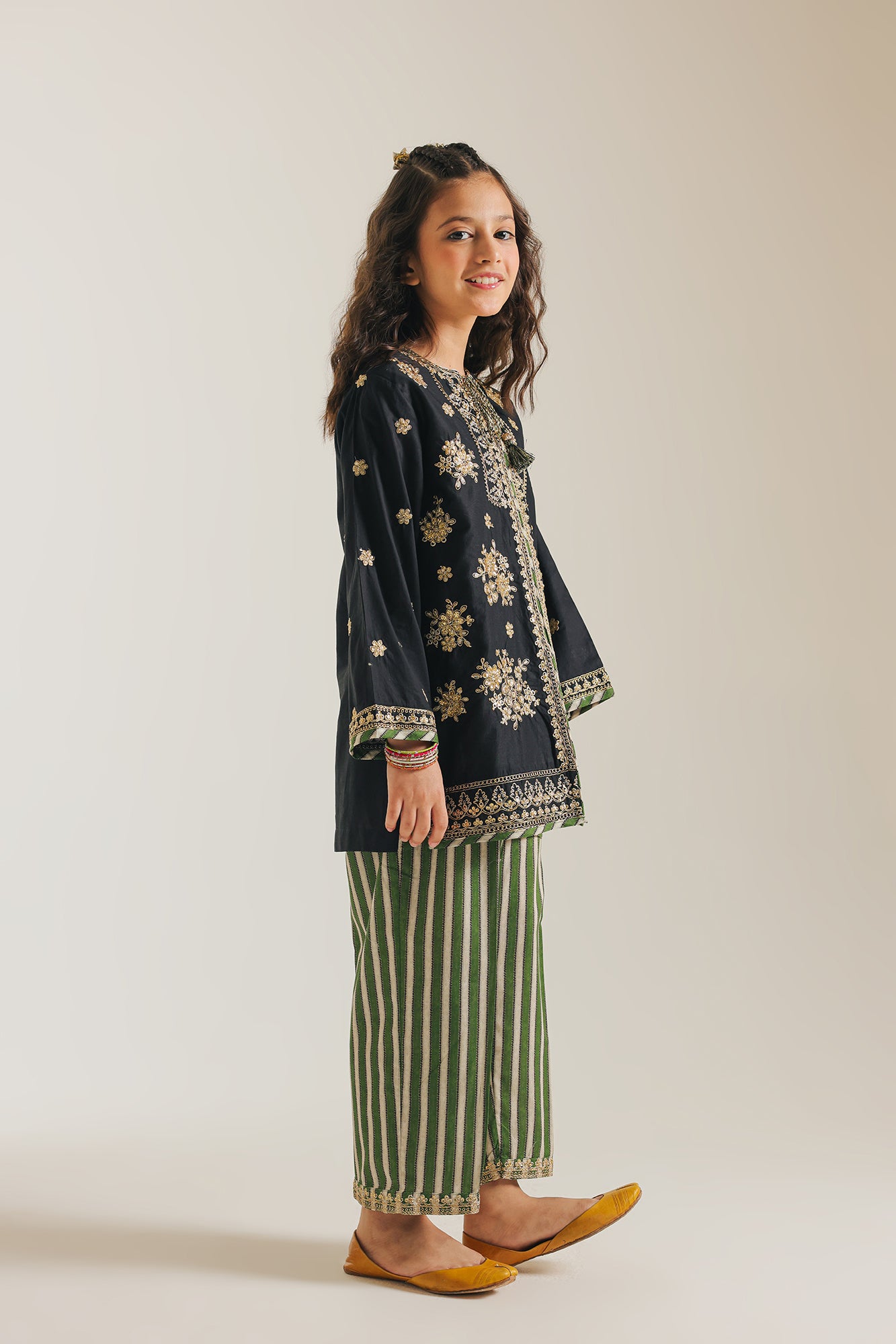 EMBROIDERED SUIT (E0685/404/902) - Image 2