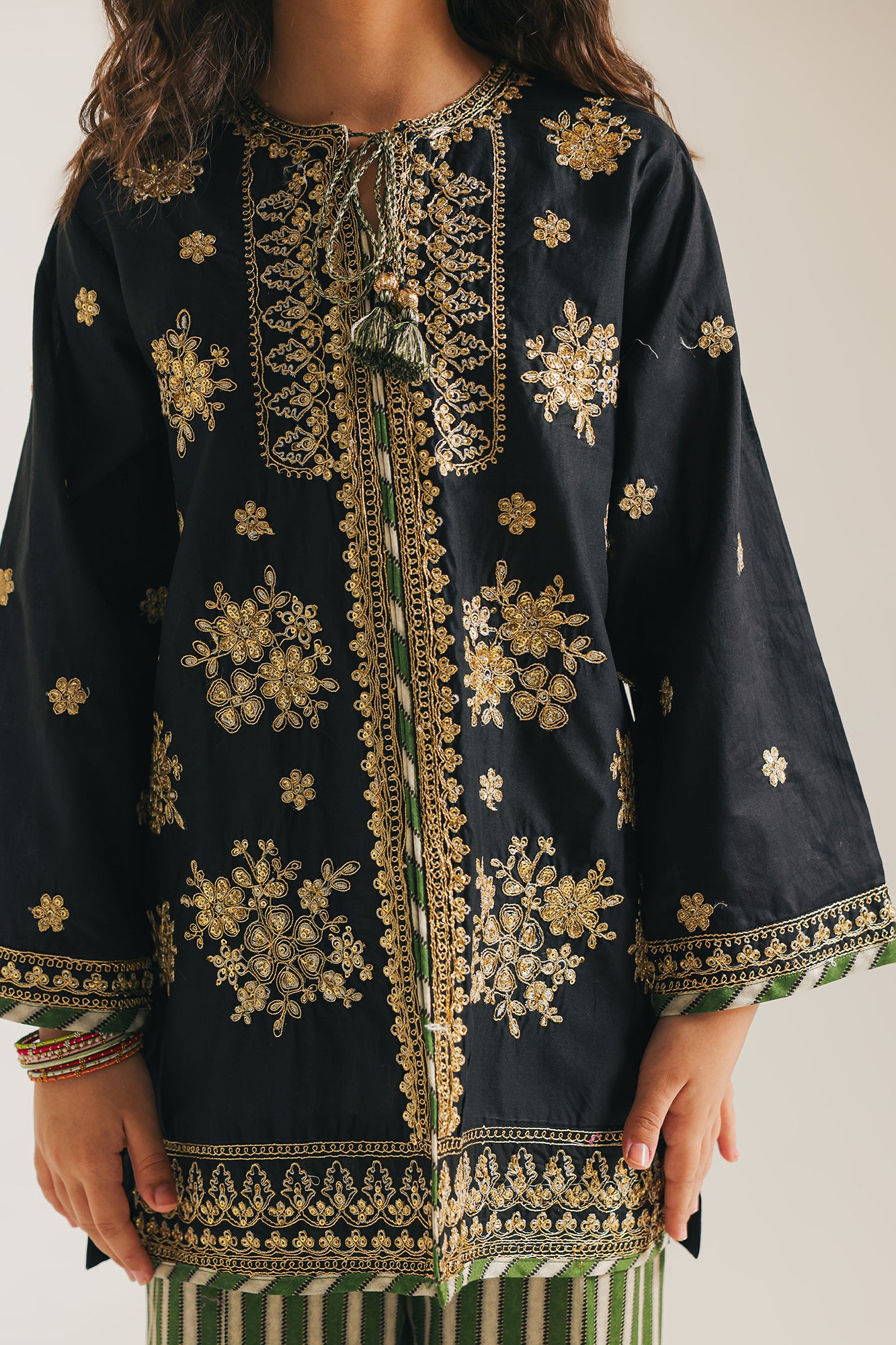 EMBROIDERED SUIT (E0685/404/902) - Image 5