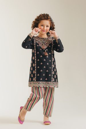 EMBROIDERED SUIT (E404/902/0726)