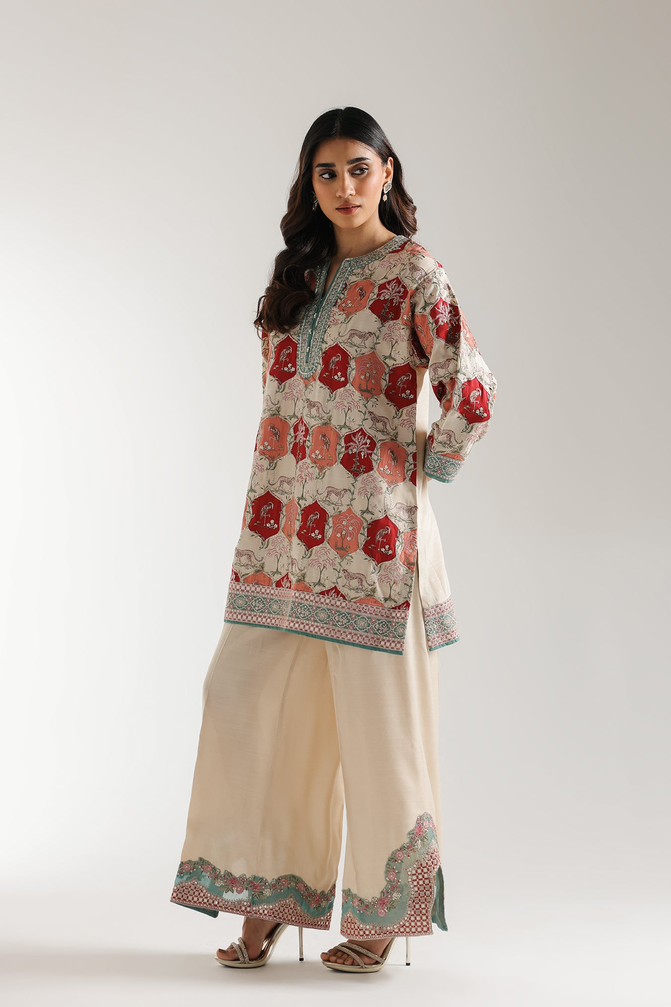 EMBROIDERED SUIT (E0738/104/004) - Image 7
