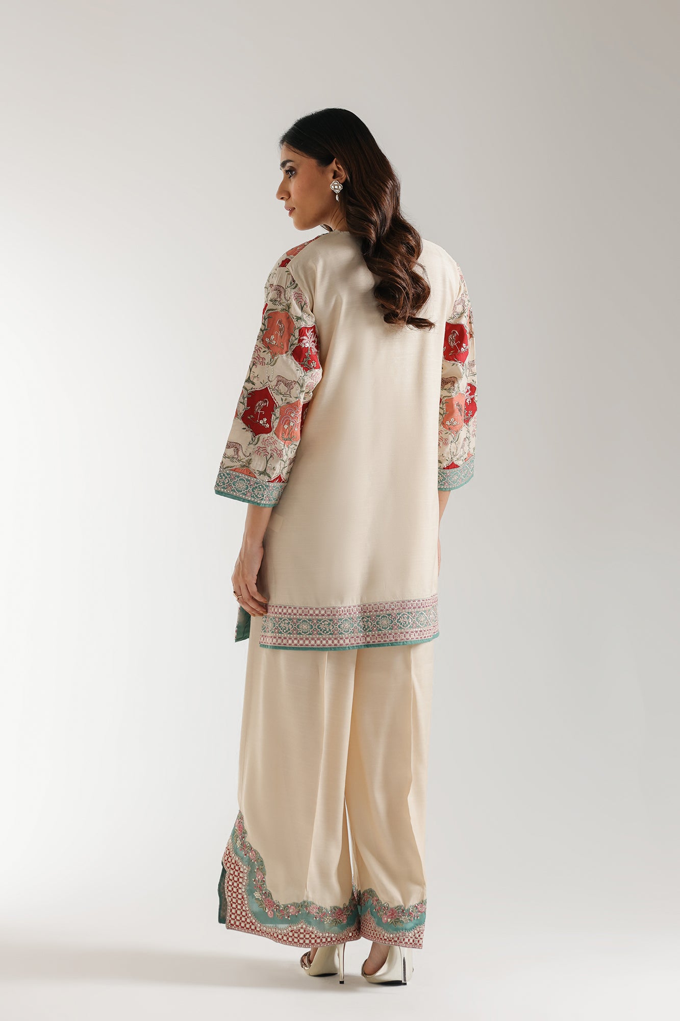 EMBROIDERED SUIT (E0738/104/004) - Image 8