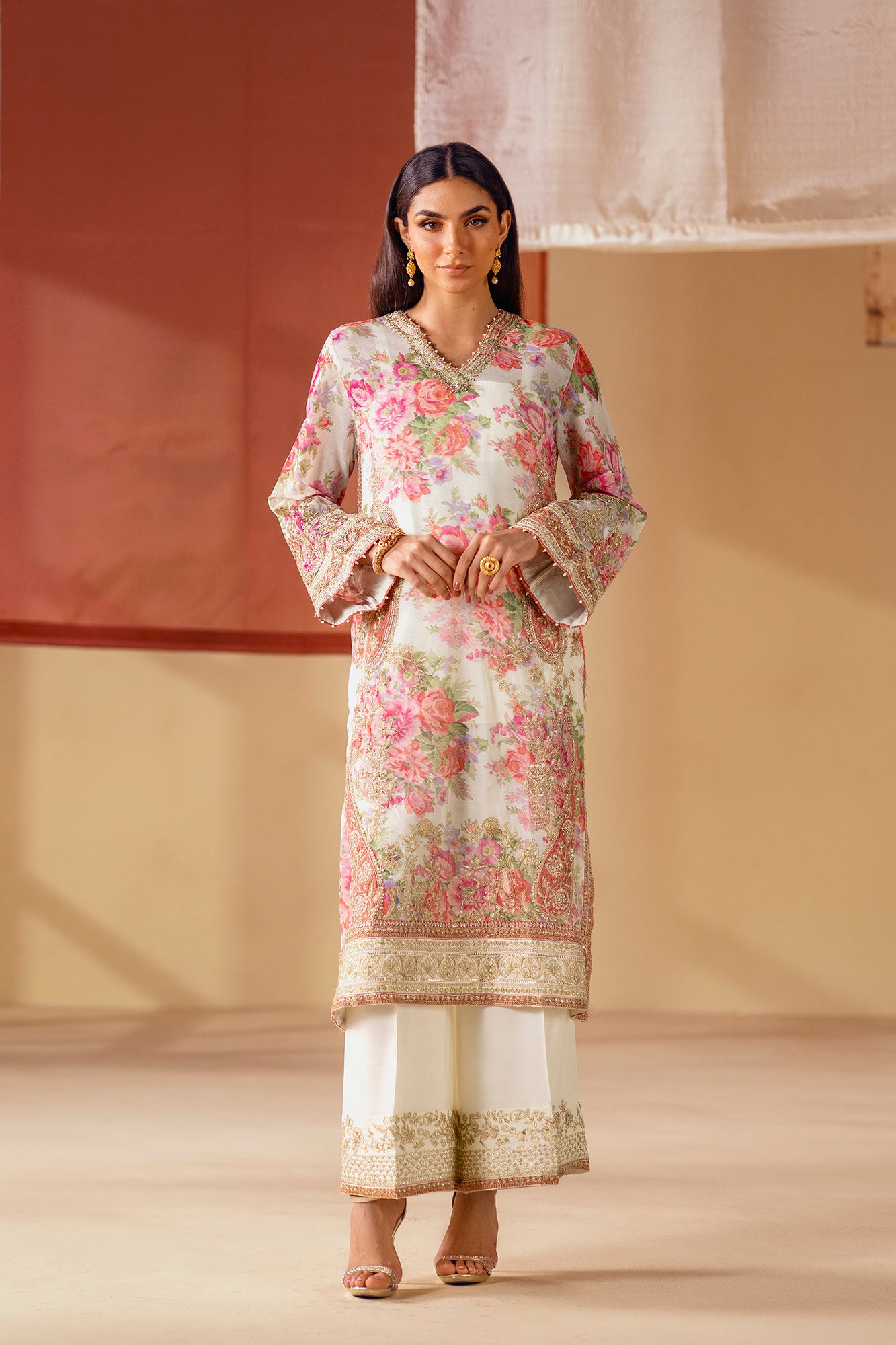 EMBROIDERED SUIT (E104/002/0808) - Image 2