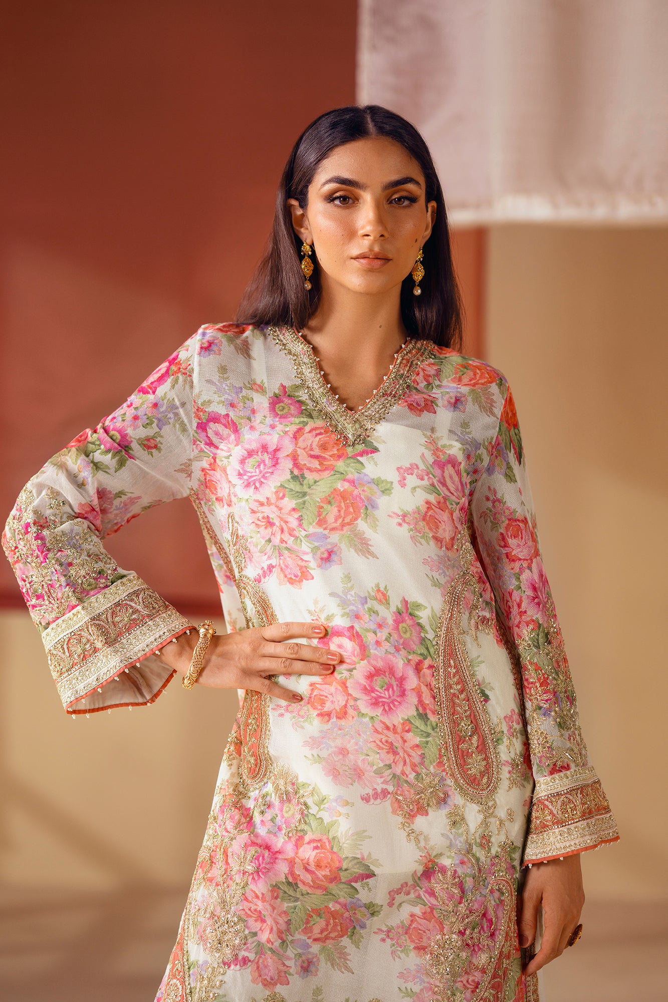 EMBROIDERED SUIT (E104/002/0808) - Image 11