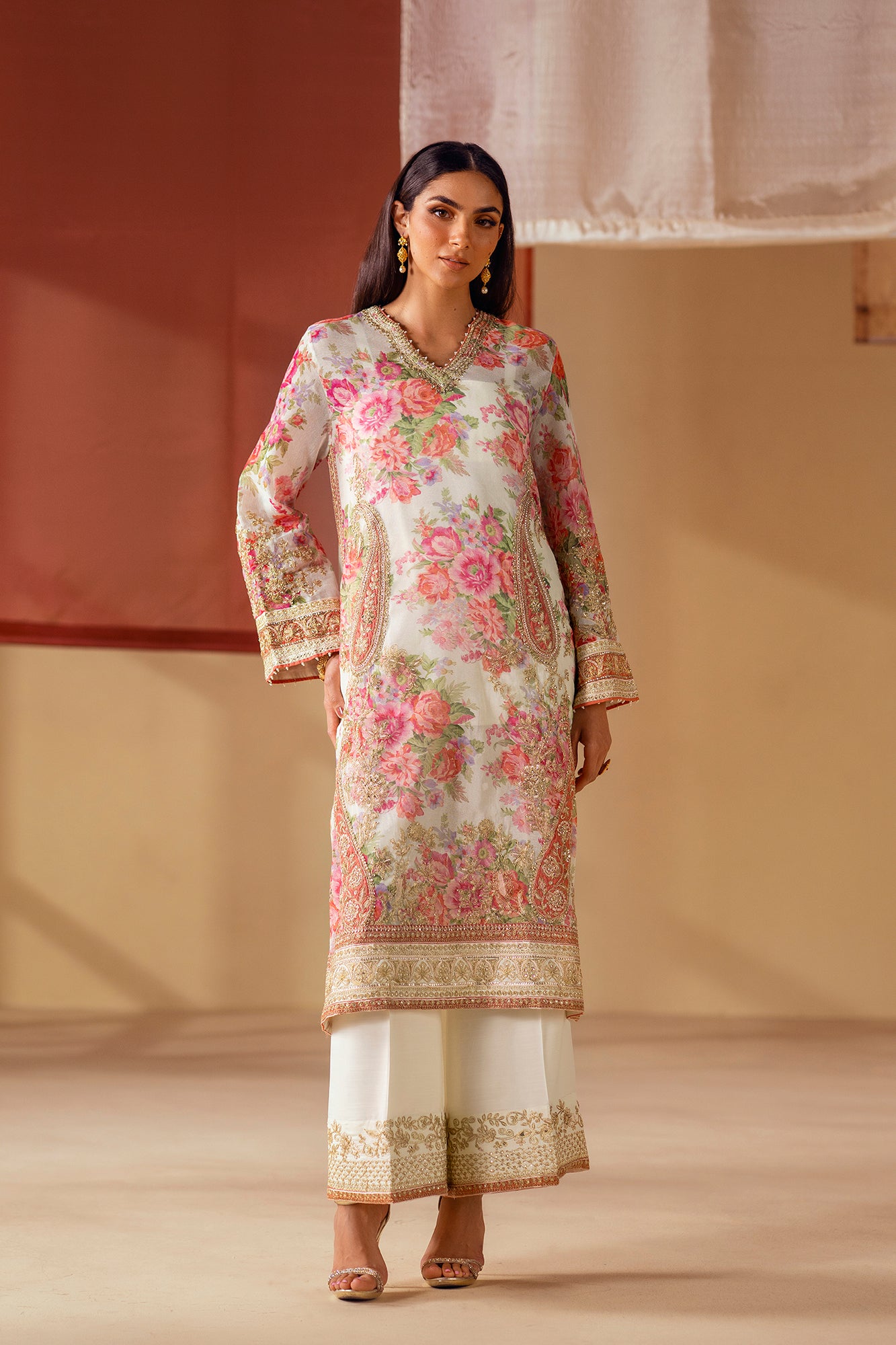 EMBROIDERED SUIT (E104/002/0808) - Image 3