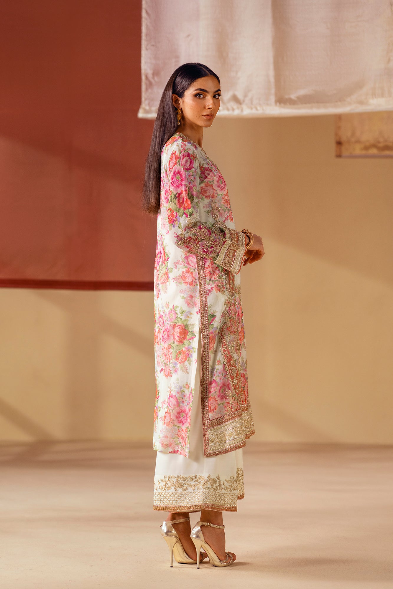 EMBROIDERED SUIT (E104/002/0808) - Image 5