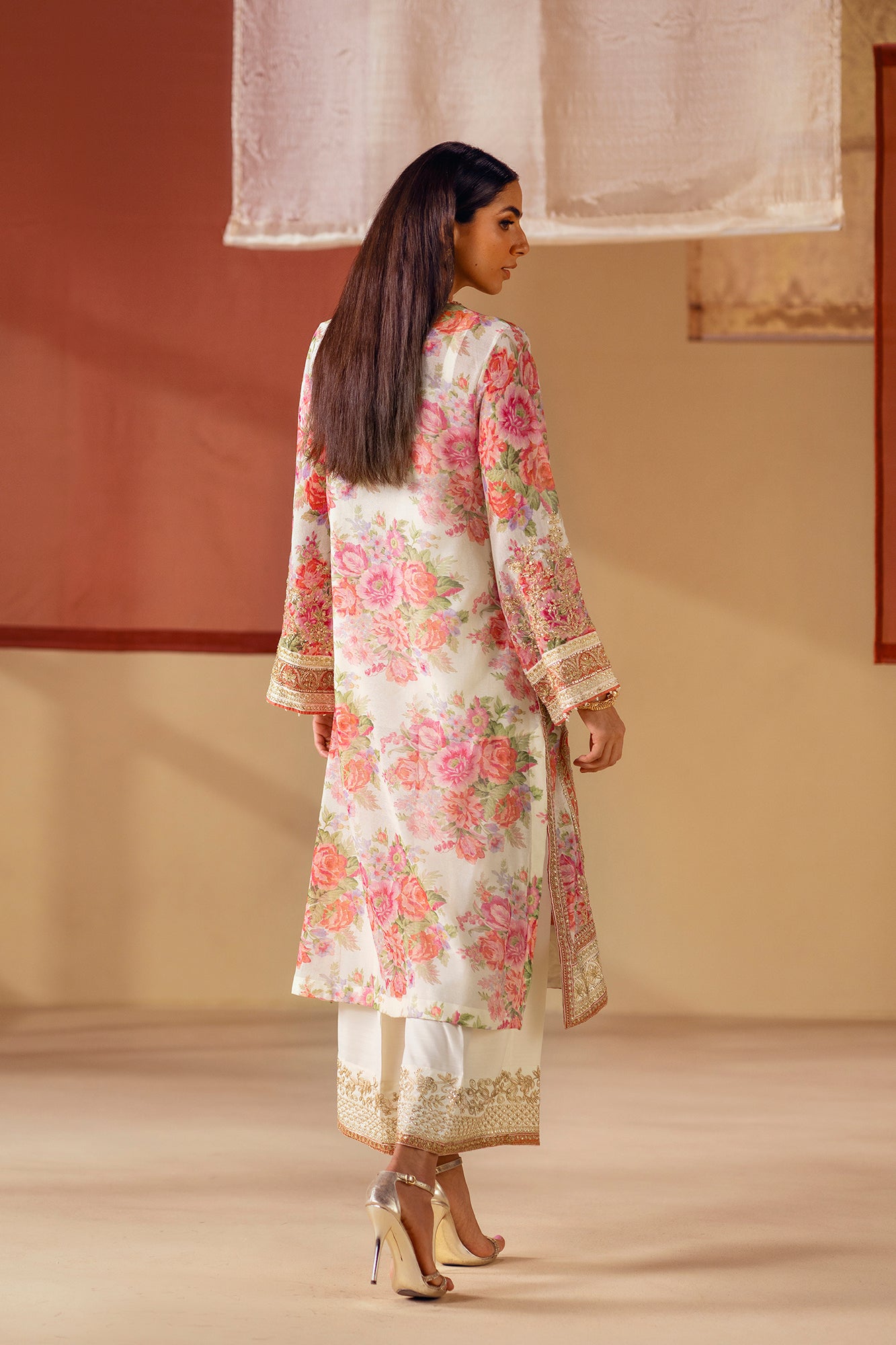 EMBROIDERED SUIT (E104/002/0808) - Image 6