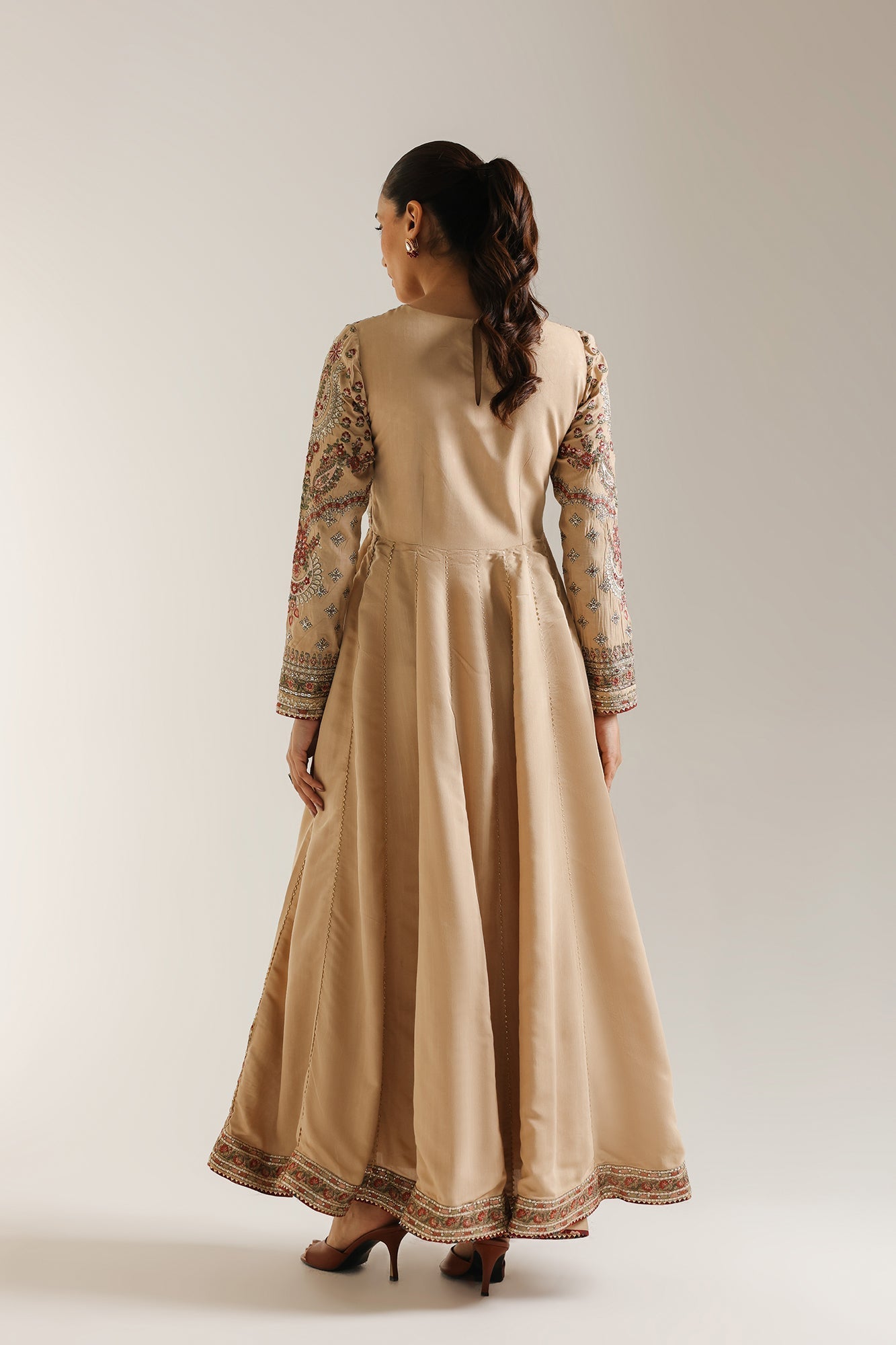 EMBROIDERED PISHWAS (E104/007/0811) - Image 4