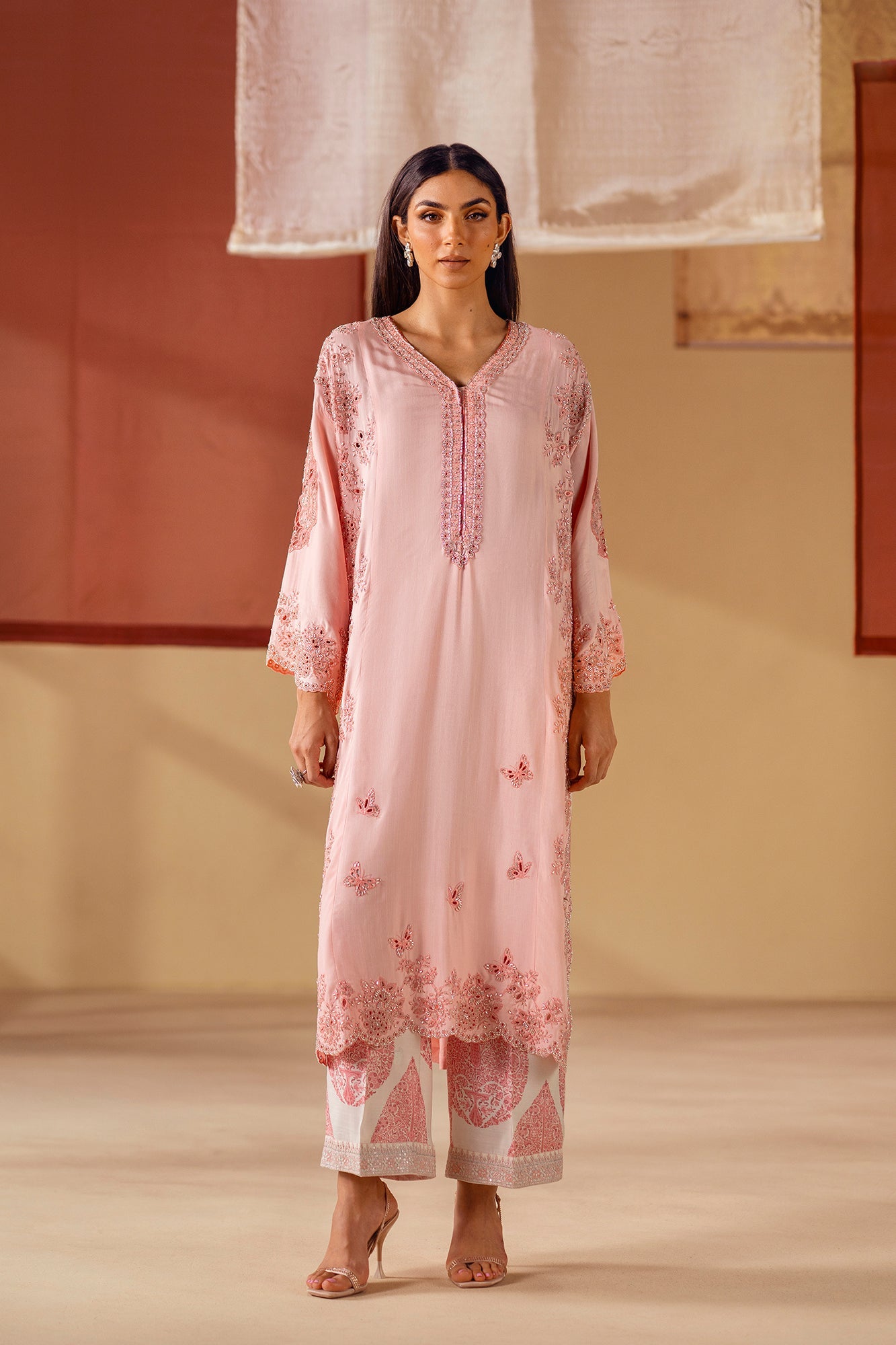 EMBROIDERED SUIT (E104/327/0813) - Image 3