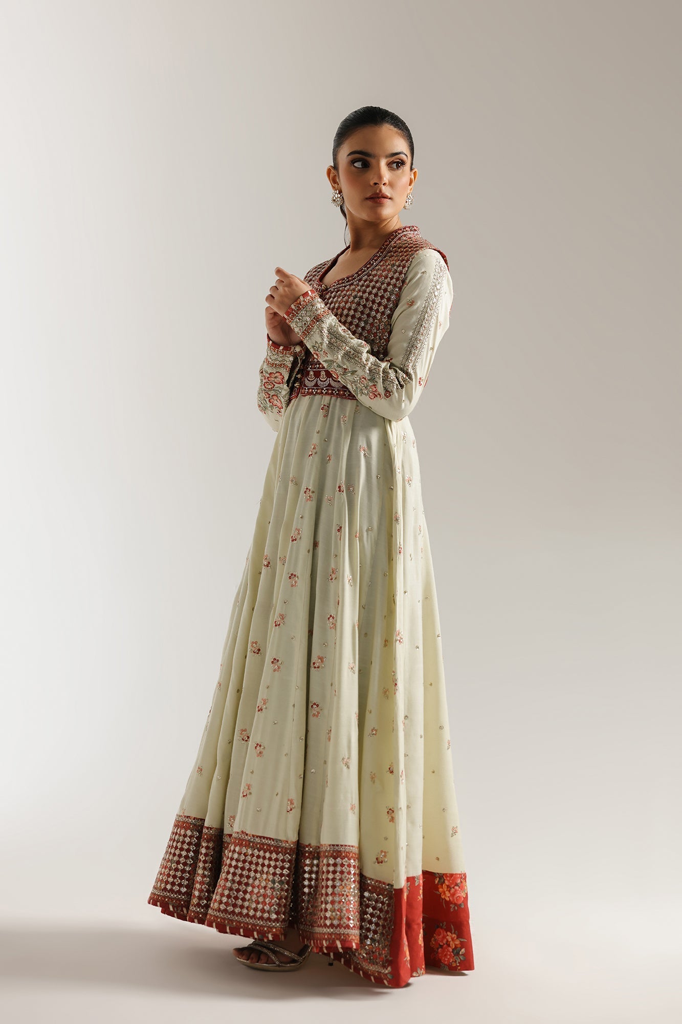 EMBROIDERED PISHWAS (E0826/104/130) - Image 3