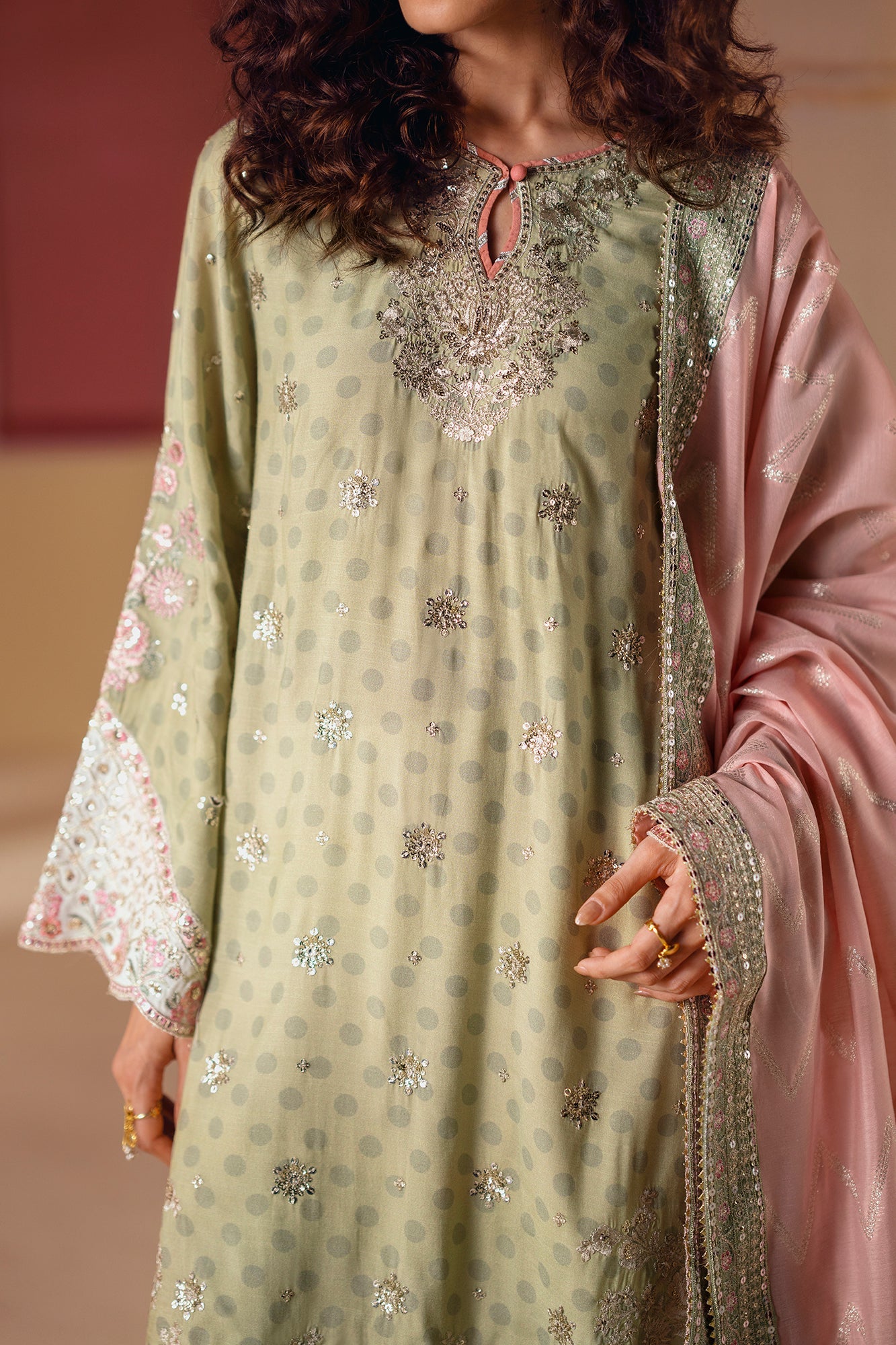 EMBROIDERED SUIT (E104/127/0828) - Image 9
