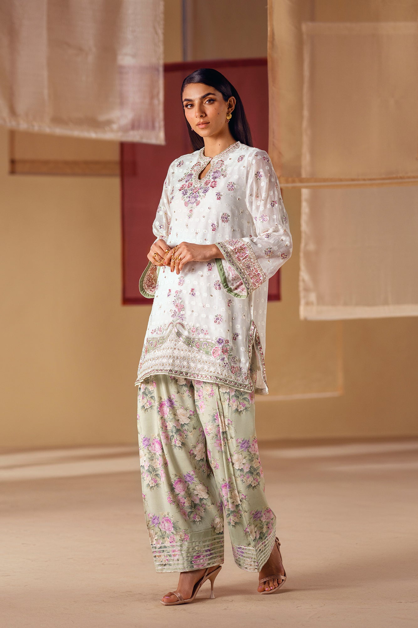 EMBROIDERED SUIT (E0830/104/005) - Image 3