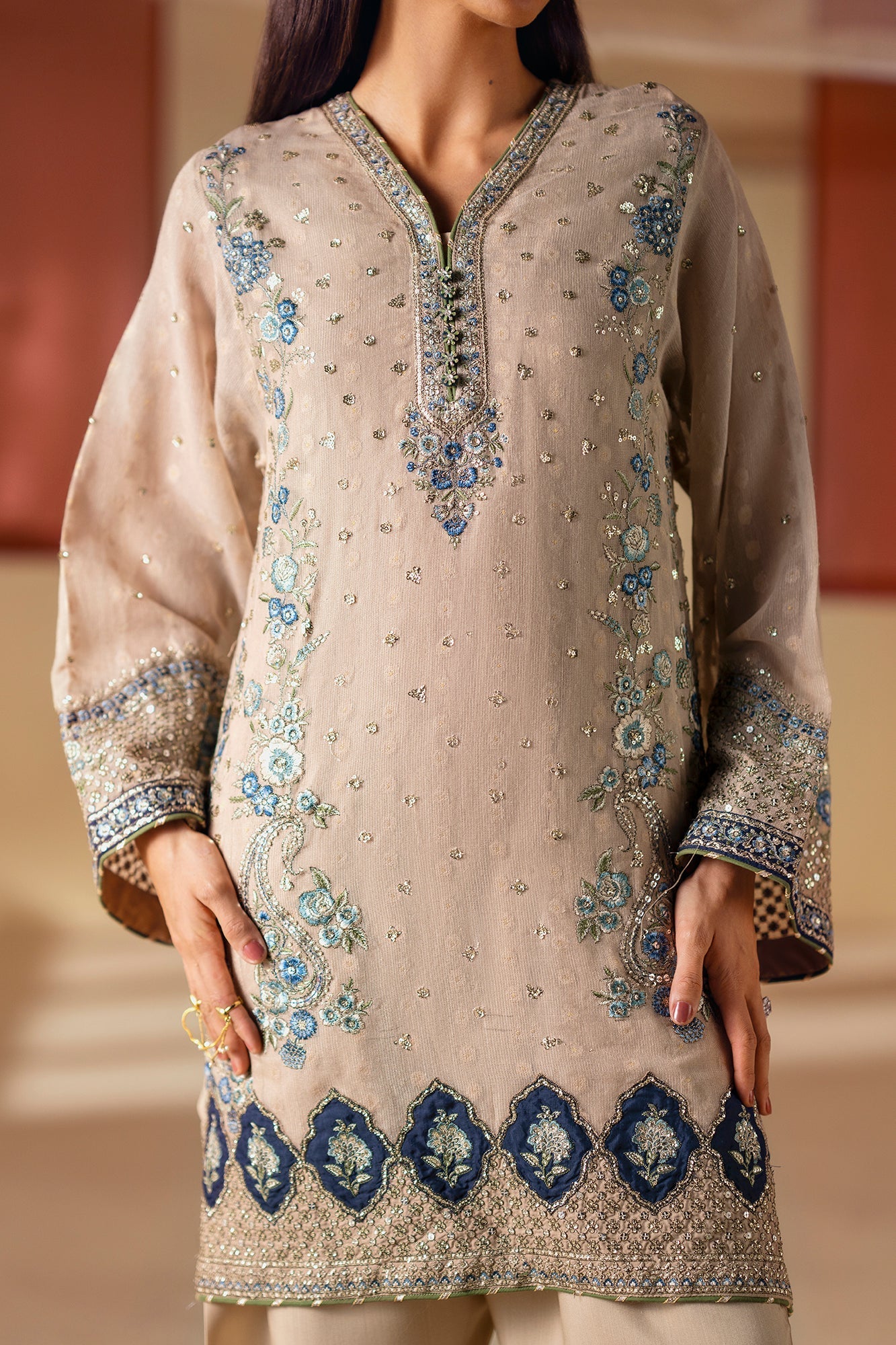 EMBROIDERED SUIT (E0835/104/326) - Image 3