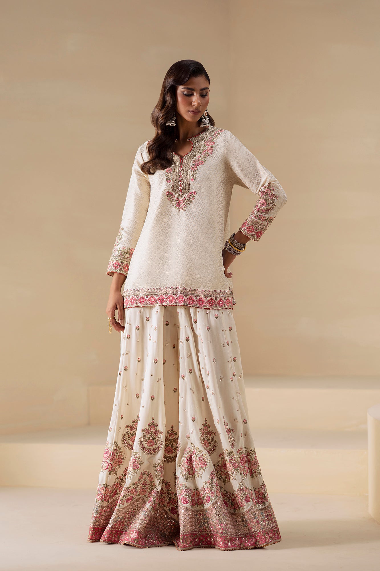 EMBROIDERED SUIT (E0836/104/817) - Image 2