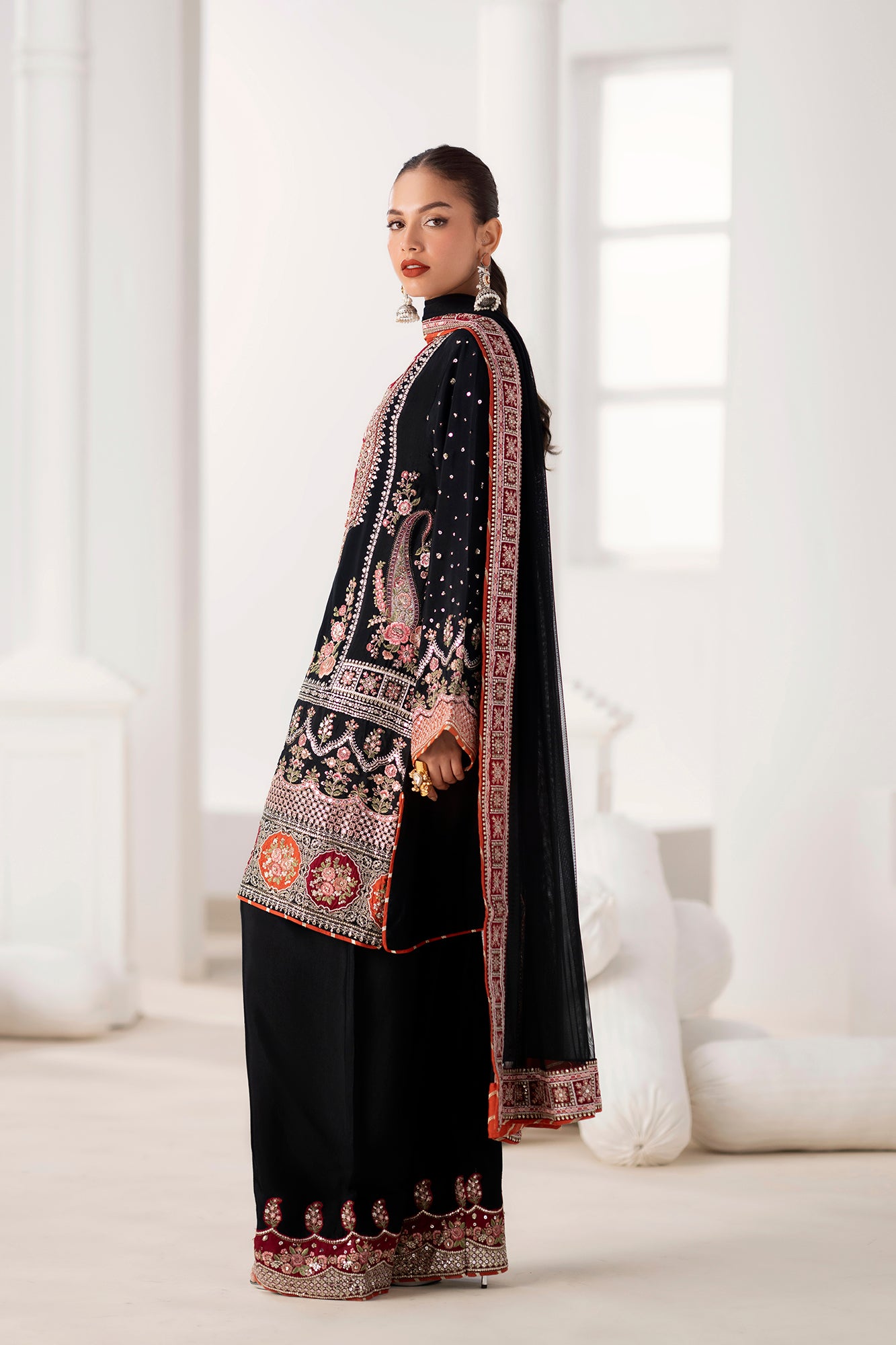 EMBROIDERED SUIT (E0838/104/902) - Image 4