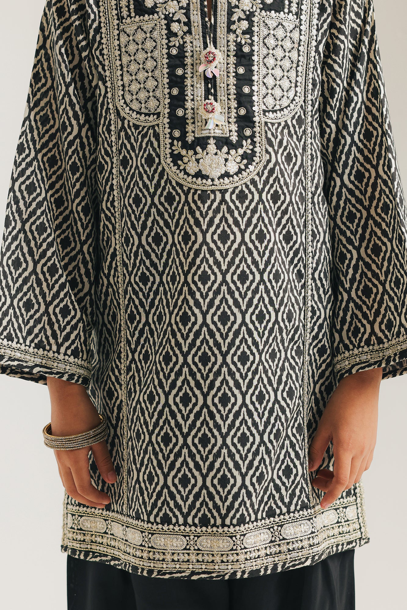 EMBROIDERED SUIT (E0861/404/902) - Image 4
