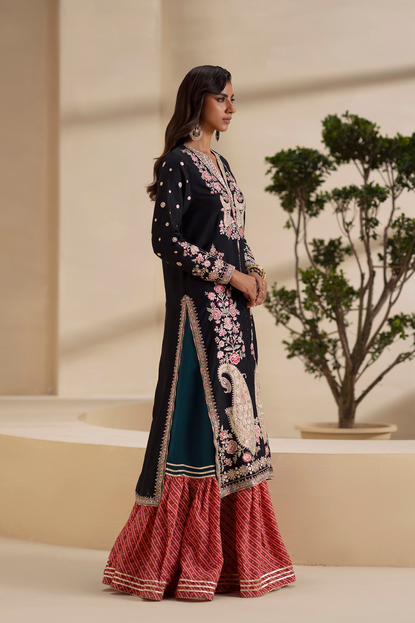 EMBROIDERED SUIT (E0900/104/902) - Image 3