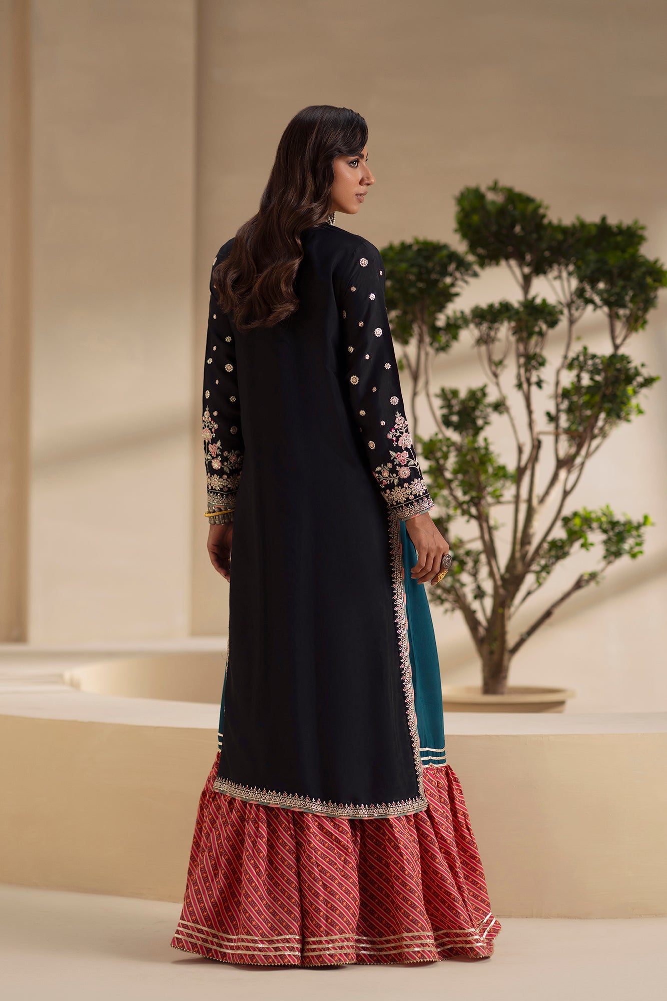 EMBROIDERED SUIT (E0900/104/902) - Image 4