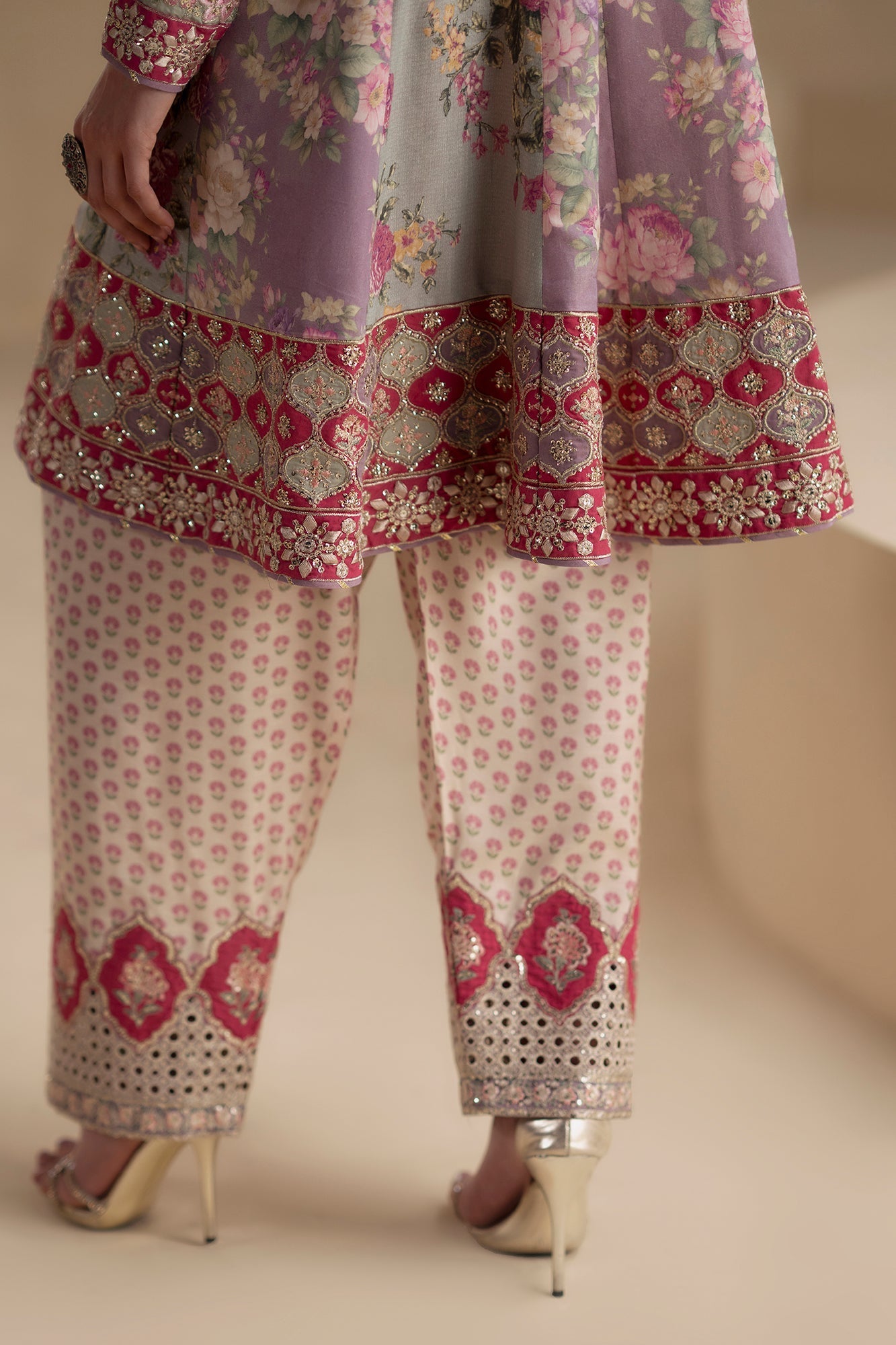 EMBROIDERED SUIT (E0913/104/718) - Image 5