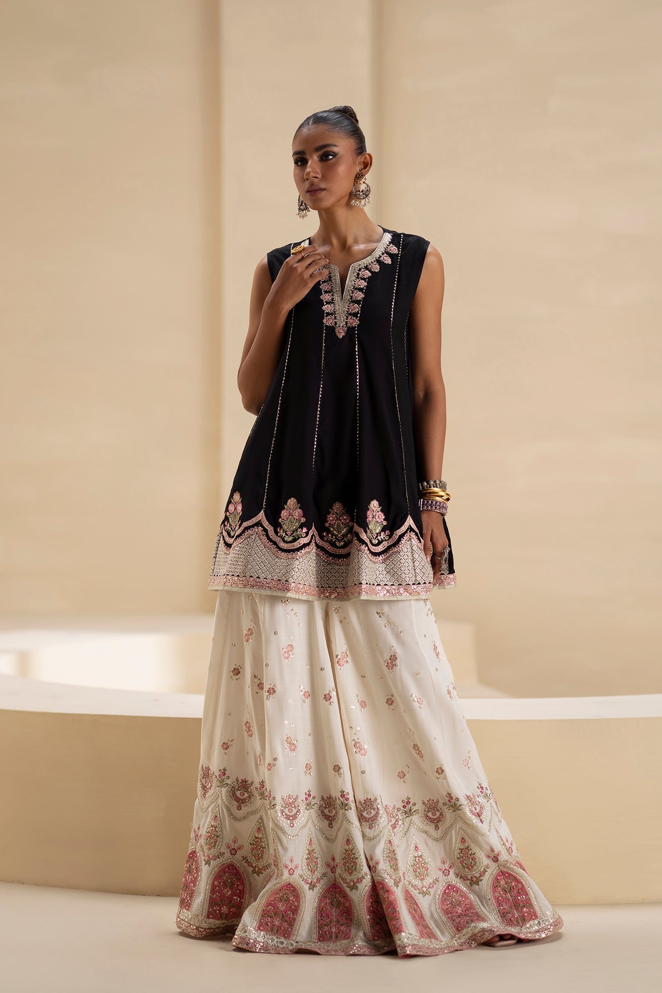 EMBROIDERED SUIT (E0934/104/902) - Image 3