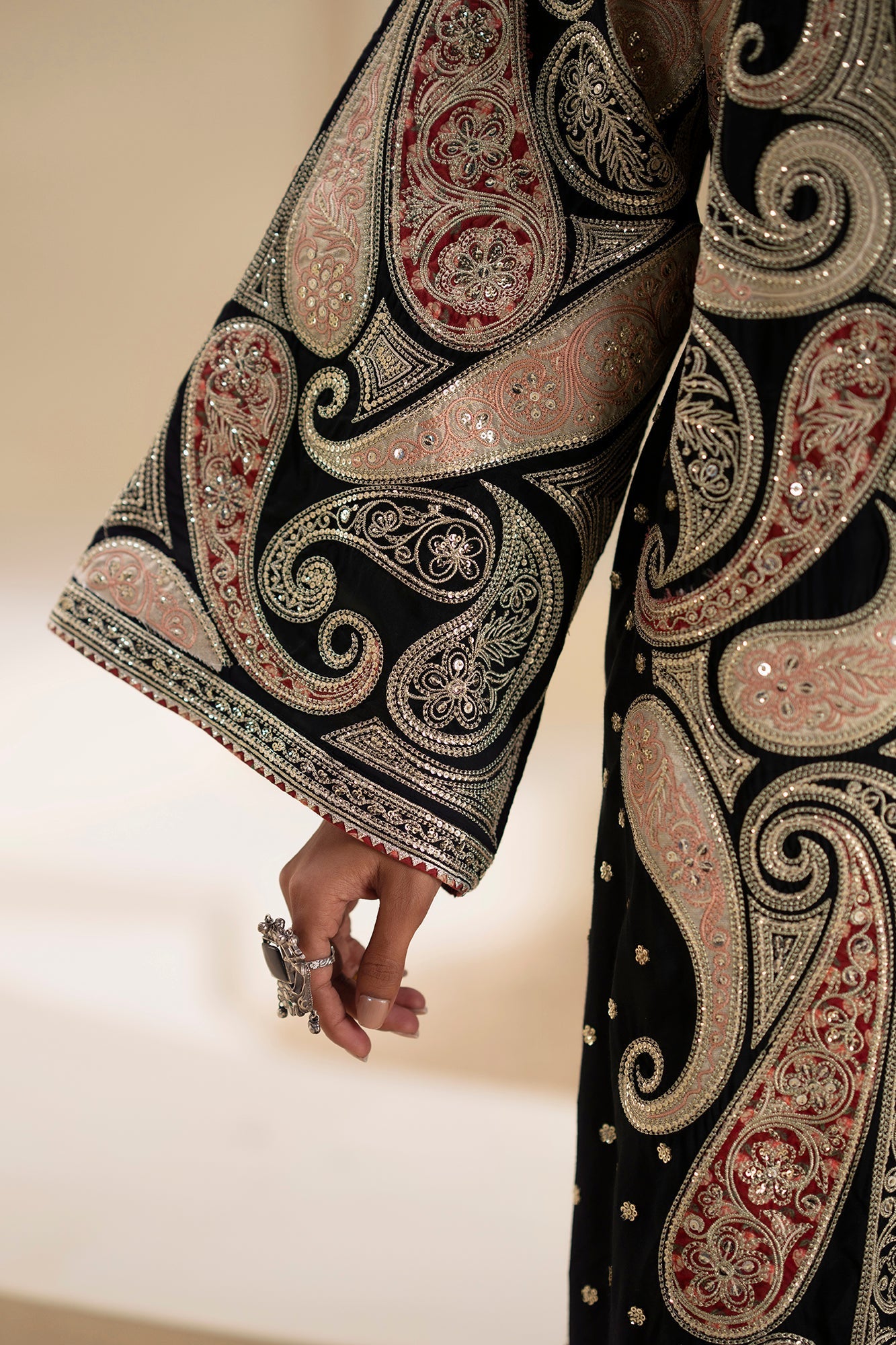 EMBROIDERED SUIT (E0937/104/902) - Image 7