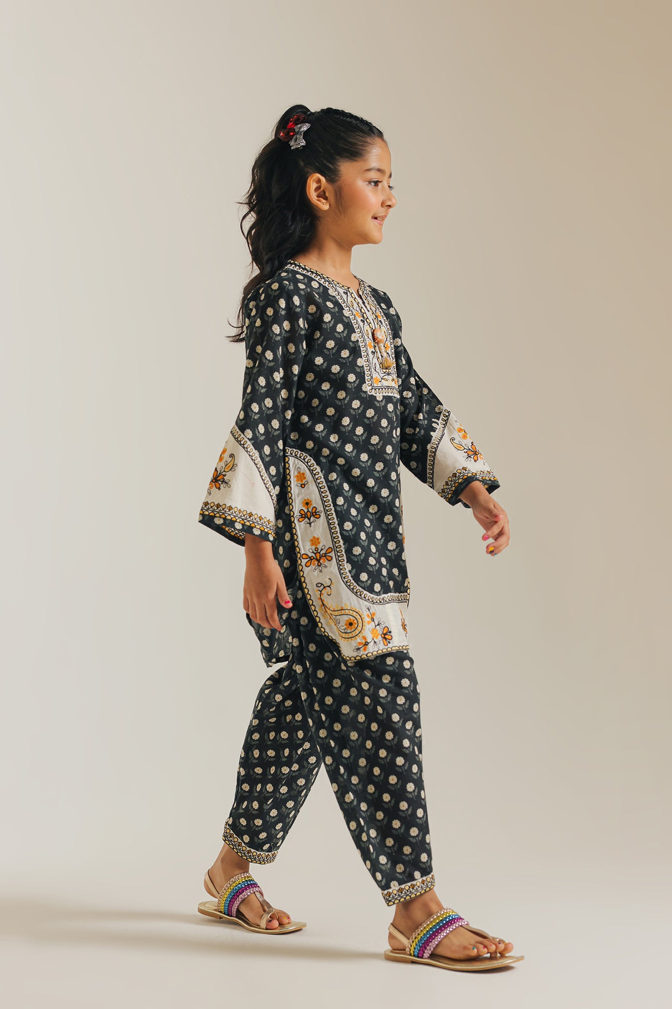 EMBROIDERED SUIT (E402/902/1031) - Image 2