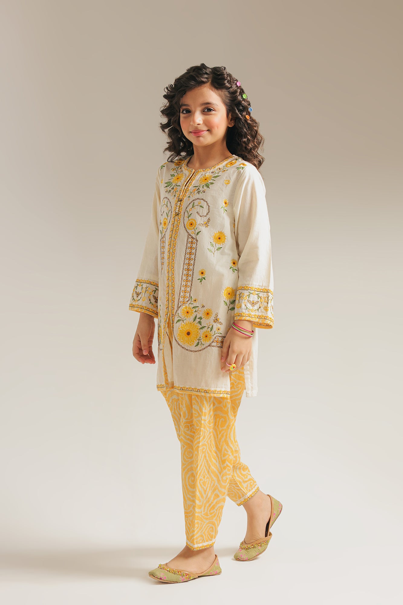 EMBROIDERED SUIT (E402/002/1043) - Image 3