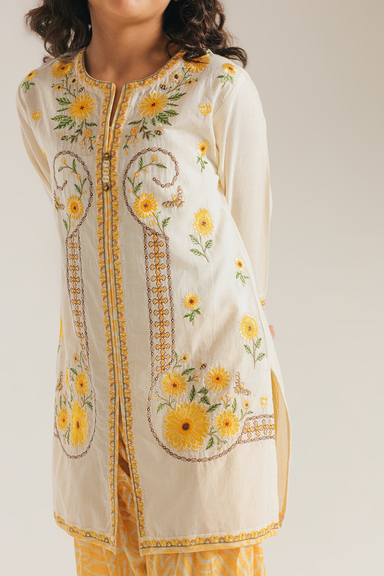 EMBROIDERED SUIT (E402/002/1043) - Image 6