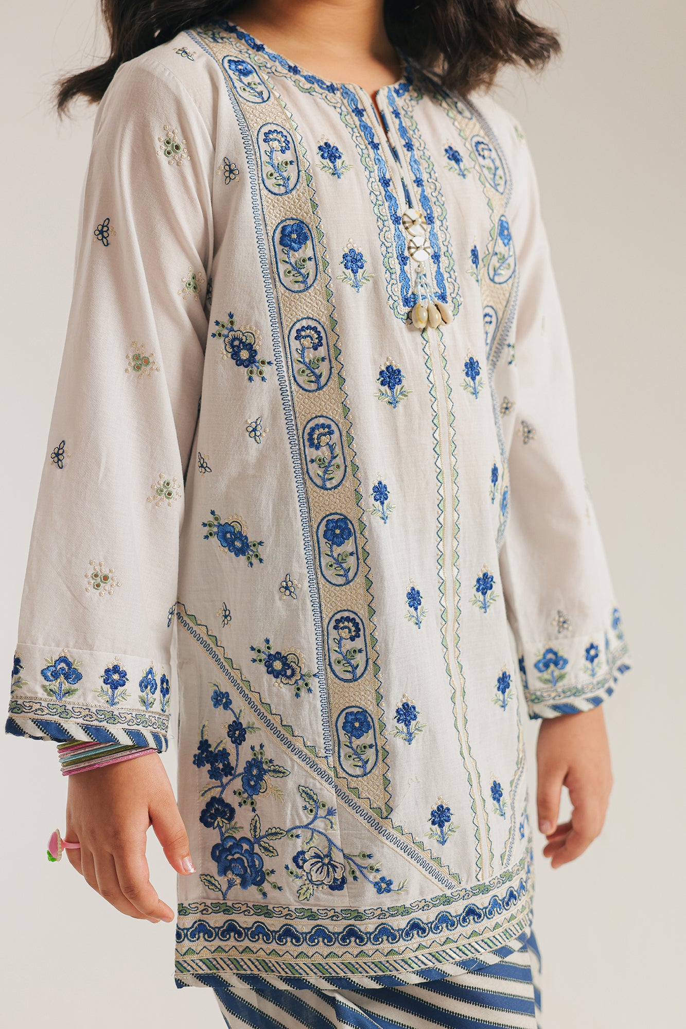 EMBROIDERED SUIT (E1231/402/003) - Image 3