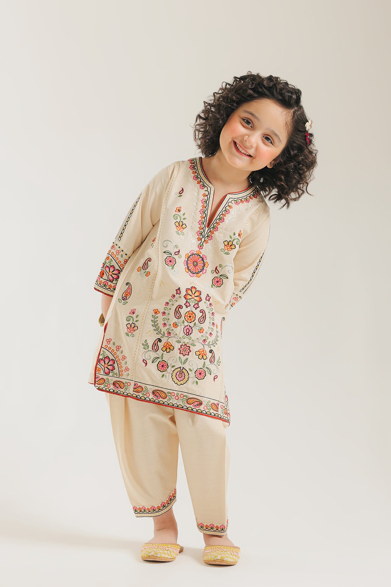EMBROIDERED SUIT (E1359/402/002)