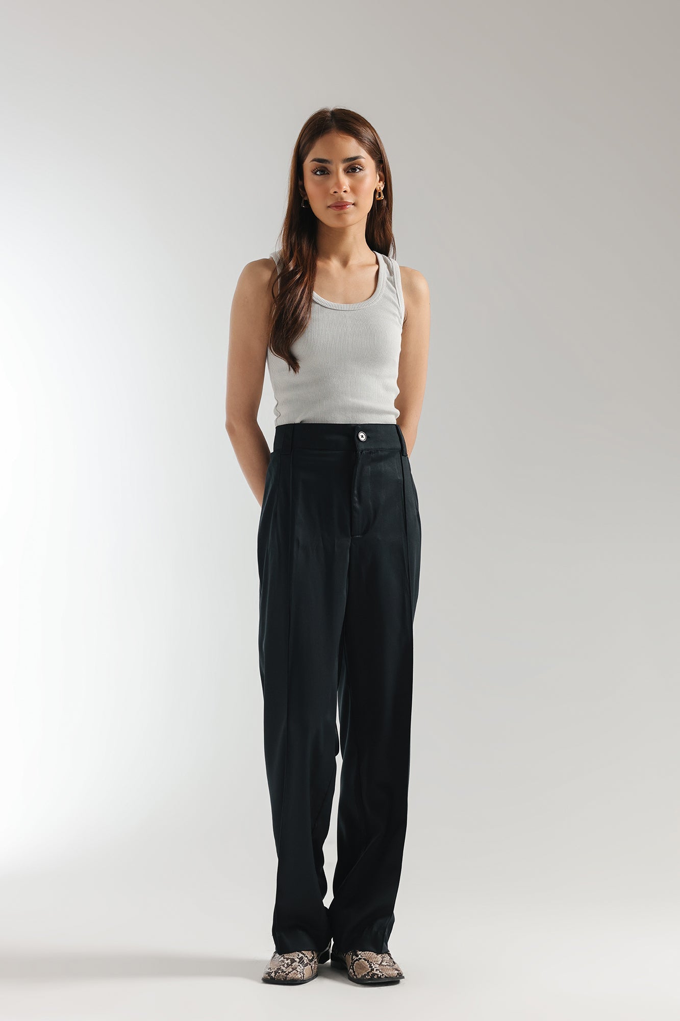 SLEEVELESS RIBBED TOP (E2121/108/910) - Image 2