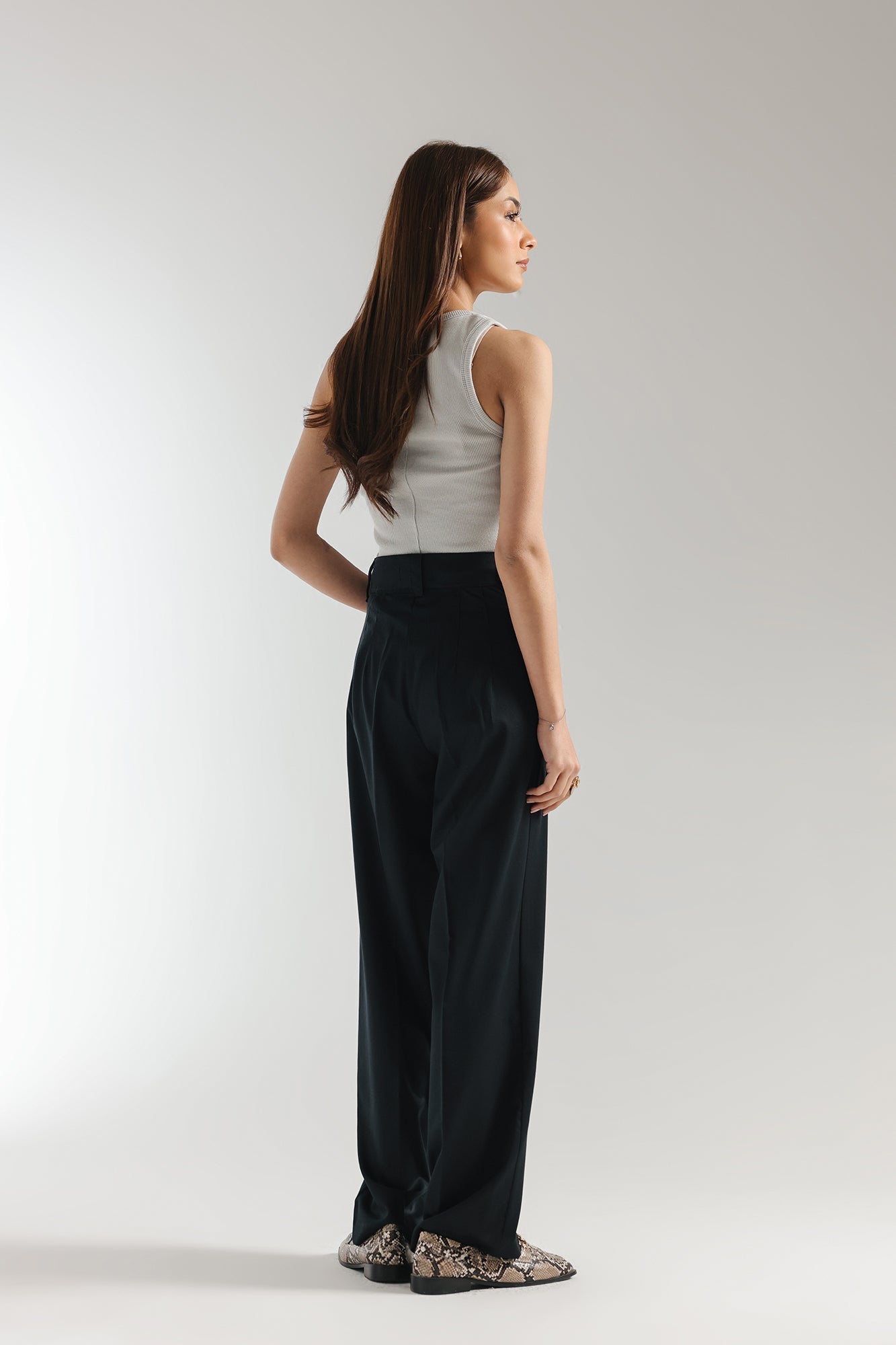 SLEEVELESS RIBBED TOP (E2121/108/910) - Image 4