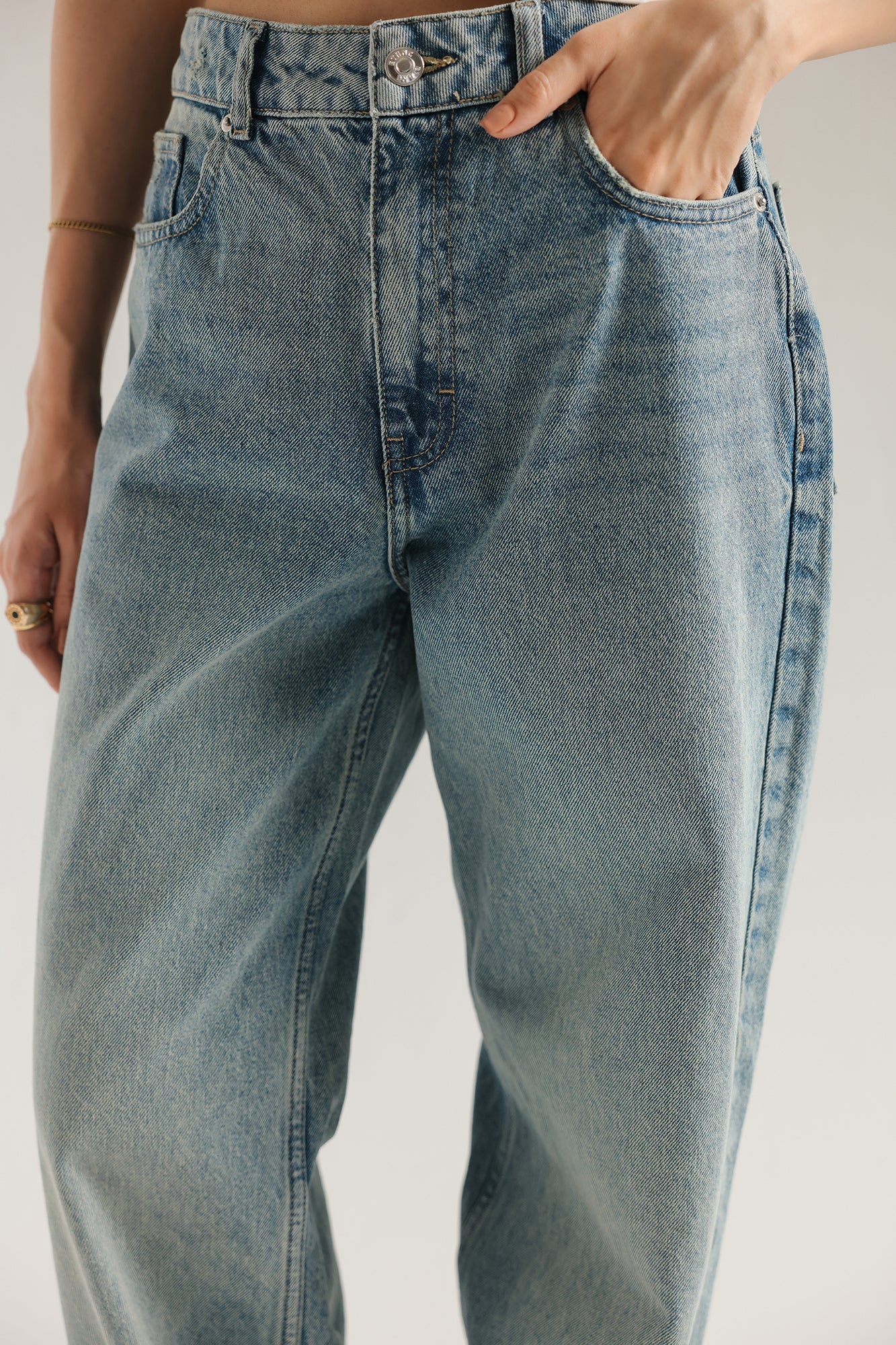 JEANS (E2383/108/630) - Image 4